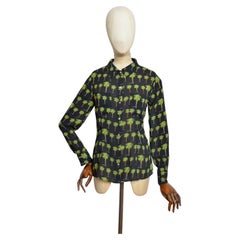 Schwarzes, figurbetontes, halbtransparentes Hemd – Bluse – von Gianni Versace aus den 1990er Jahren mit Palmenmuster