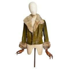 CERRUTI Herbst/Winter 2004 – Olivgrüne Jacke aus Ponyfell mit Pelzkragen und -bündchen
