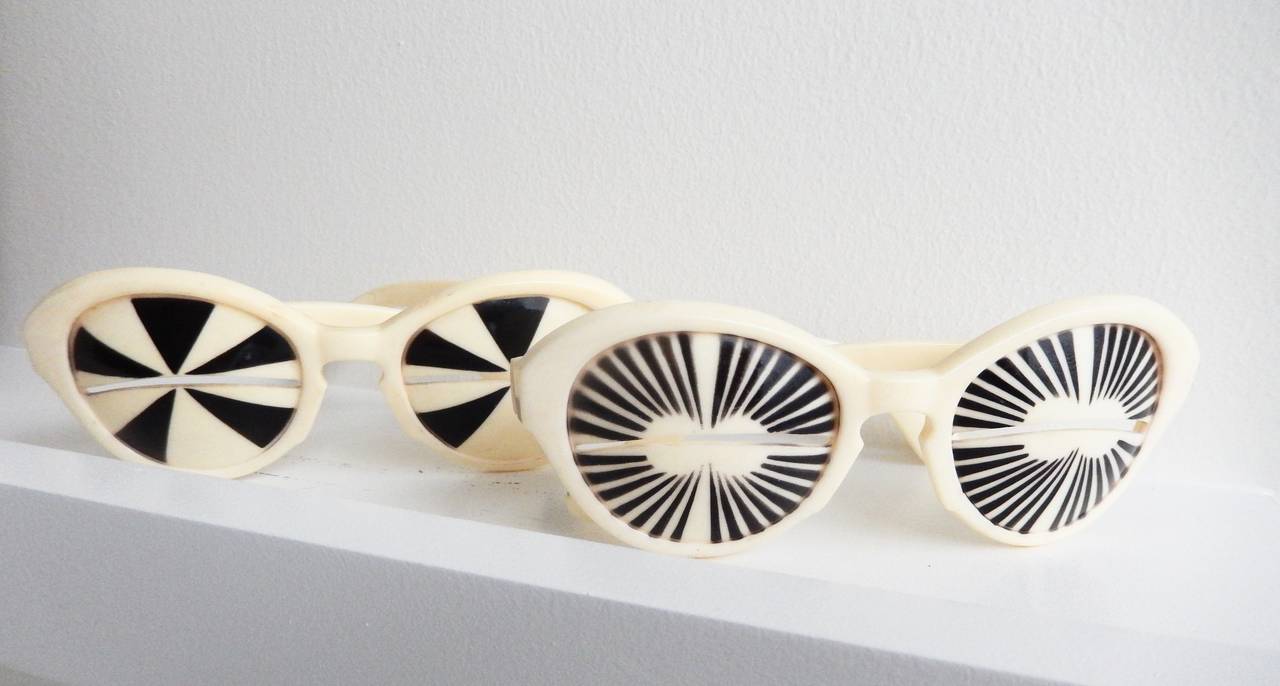 Iconic 1960s Mod/Op Art Sunglasses/Italy 4