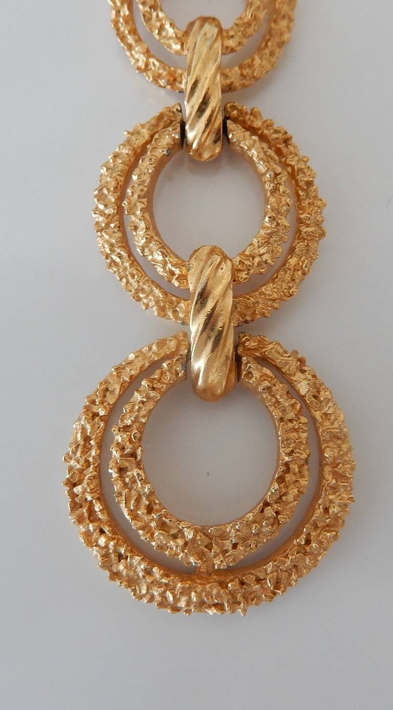 Women's 1970s Trifari Brushed Gold Necklace/Collar