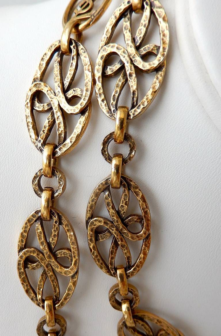 Yves Saint Laurent Gilt Metal Necklace, 1980s 1