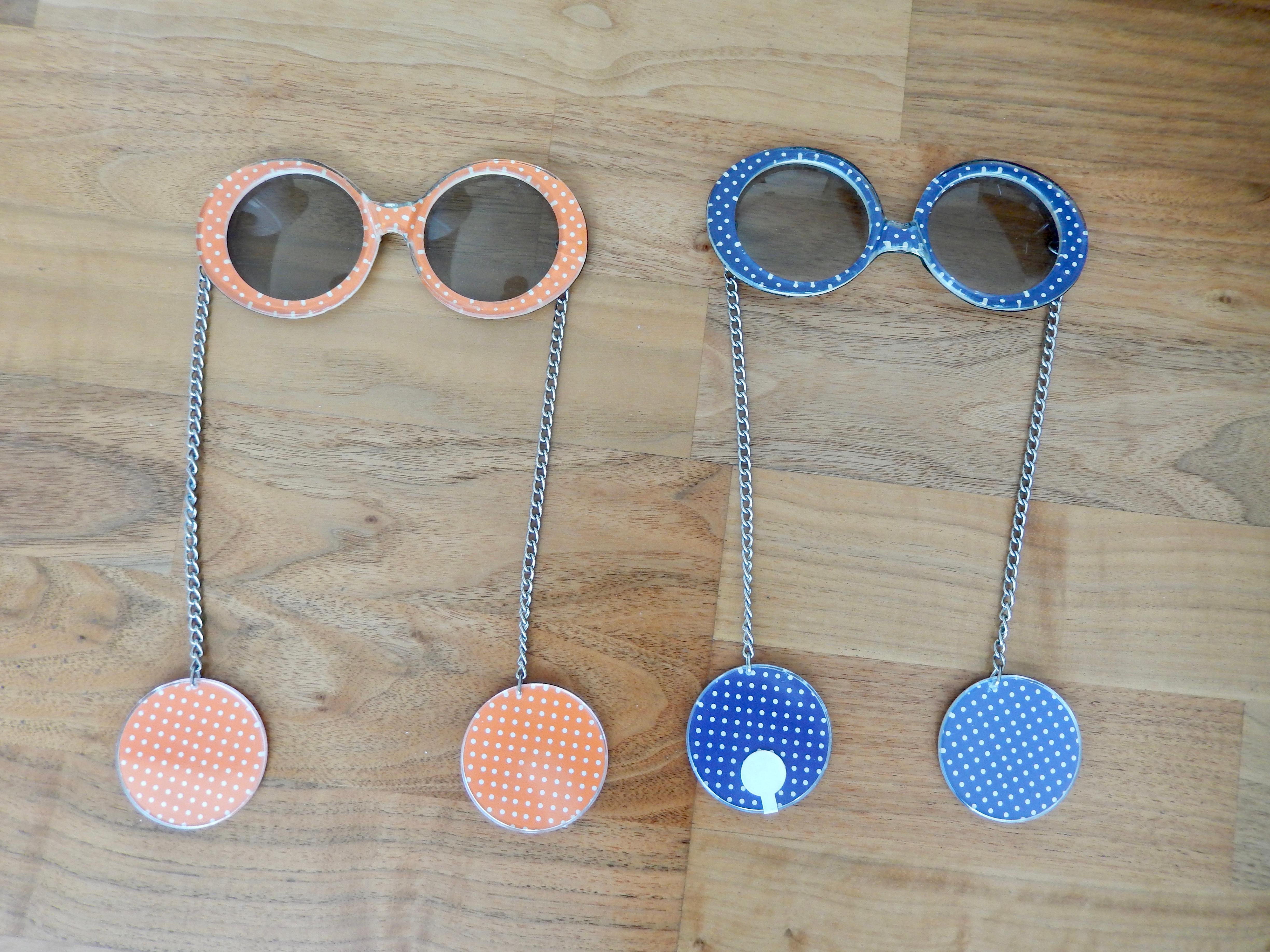 Women's or Men's 1970s Novelty Fashion Sunglasses  For Sale