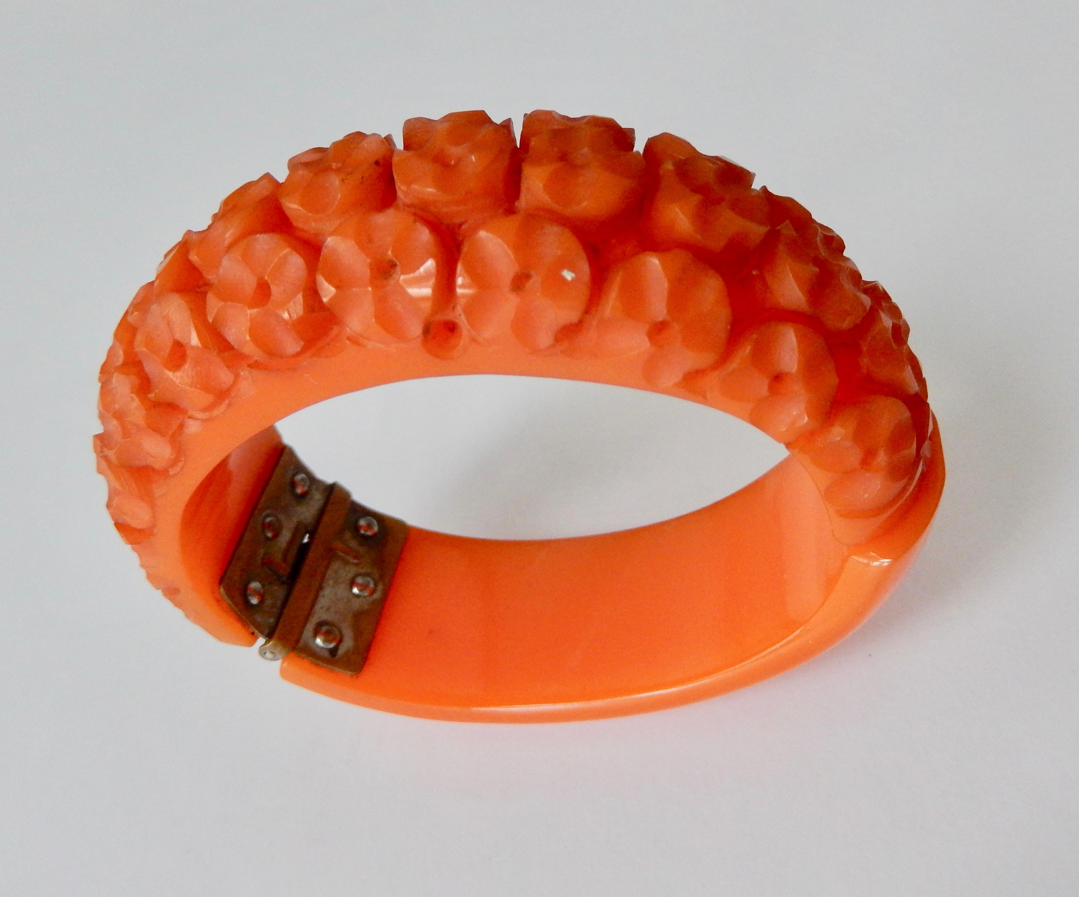 Women's Art Deco Carved Bakelite Clamper Bracelet For Sale