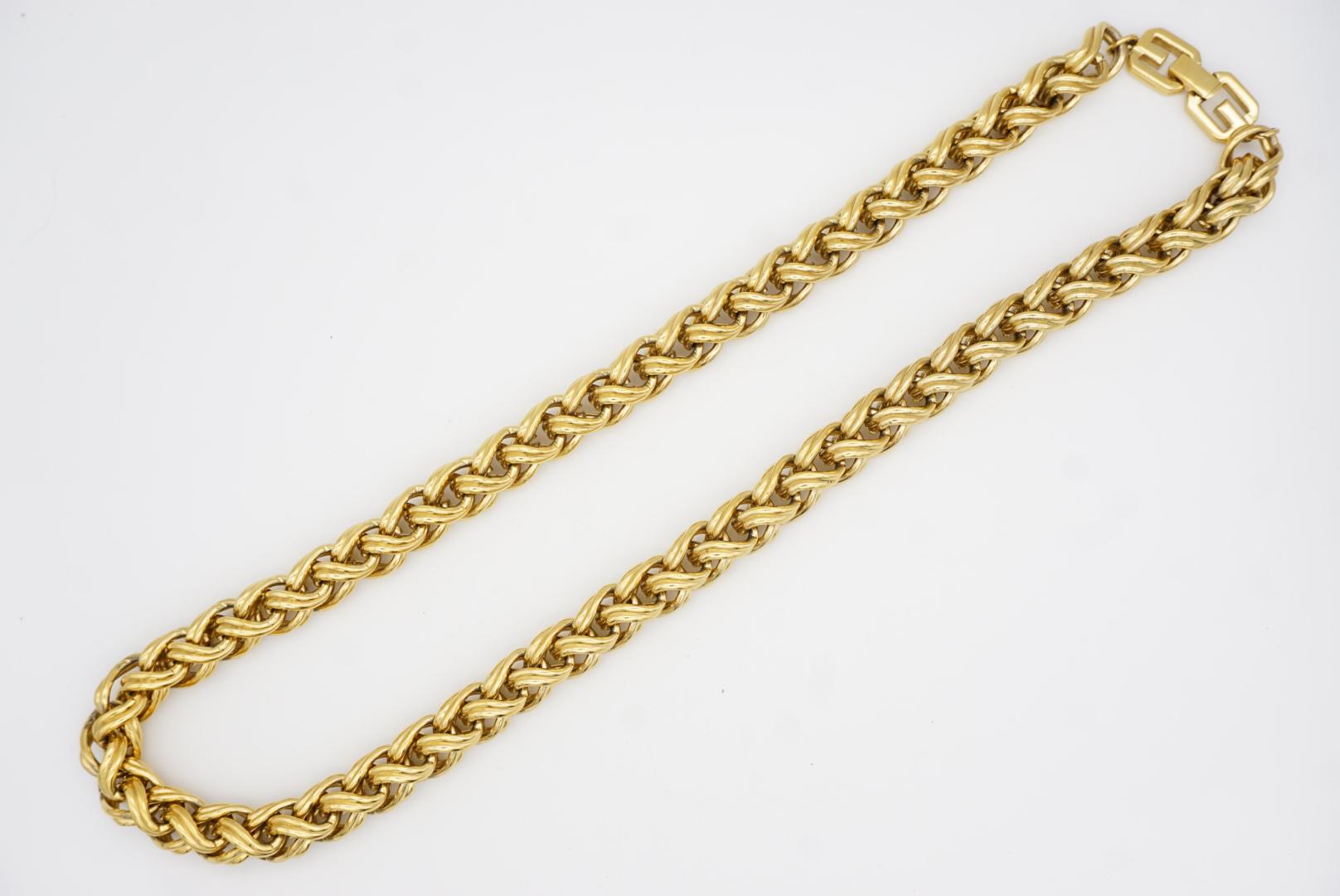 Givenchy Vintage 1980 Braided Interlocked Link Cuban Rope Chain Chunky Necklace For Sale 5