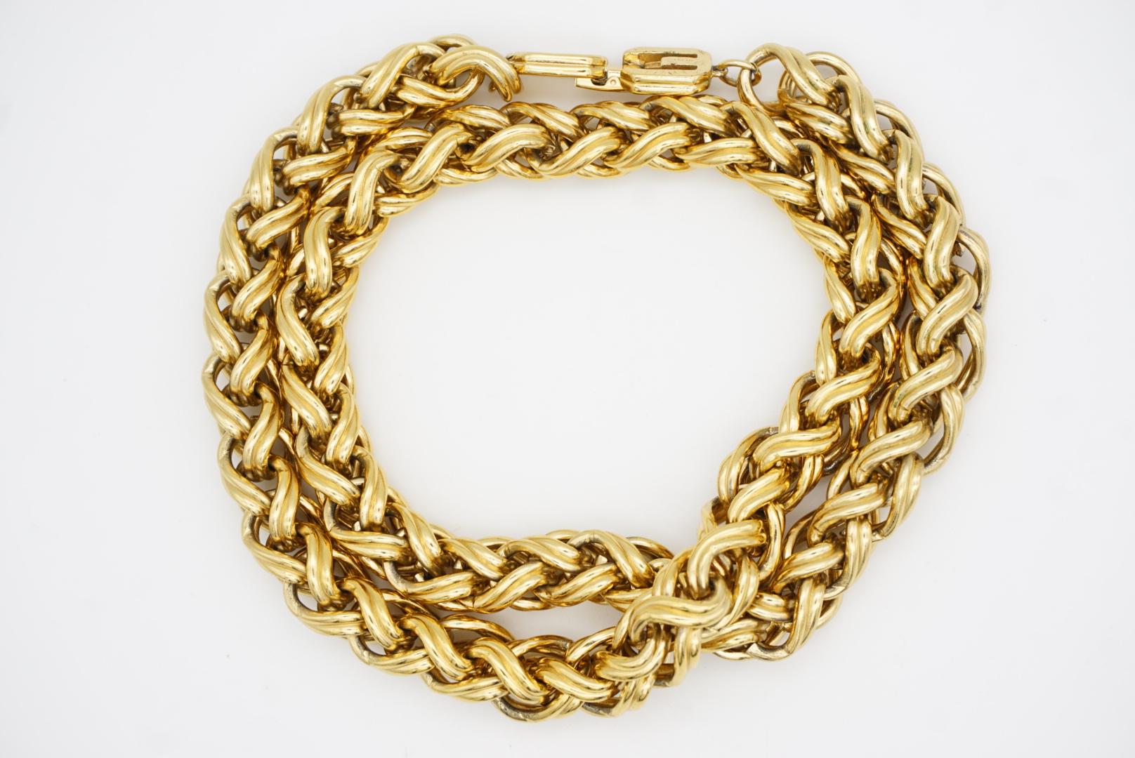 Givenchy Vintage 1980 Braided Interlocked Link Cuban Rope Chain Chunky Necklace For Sale 4