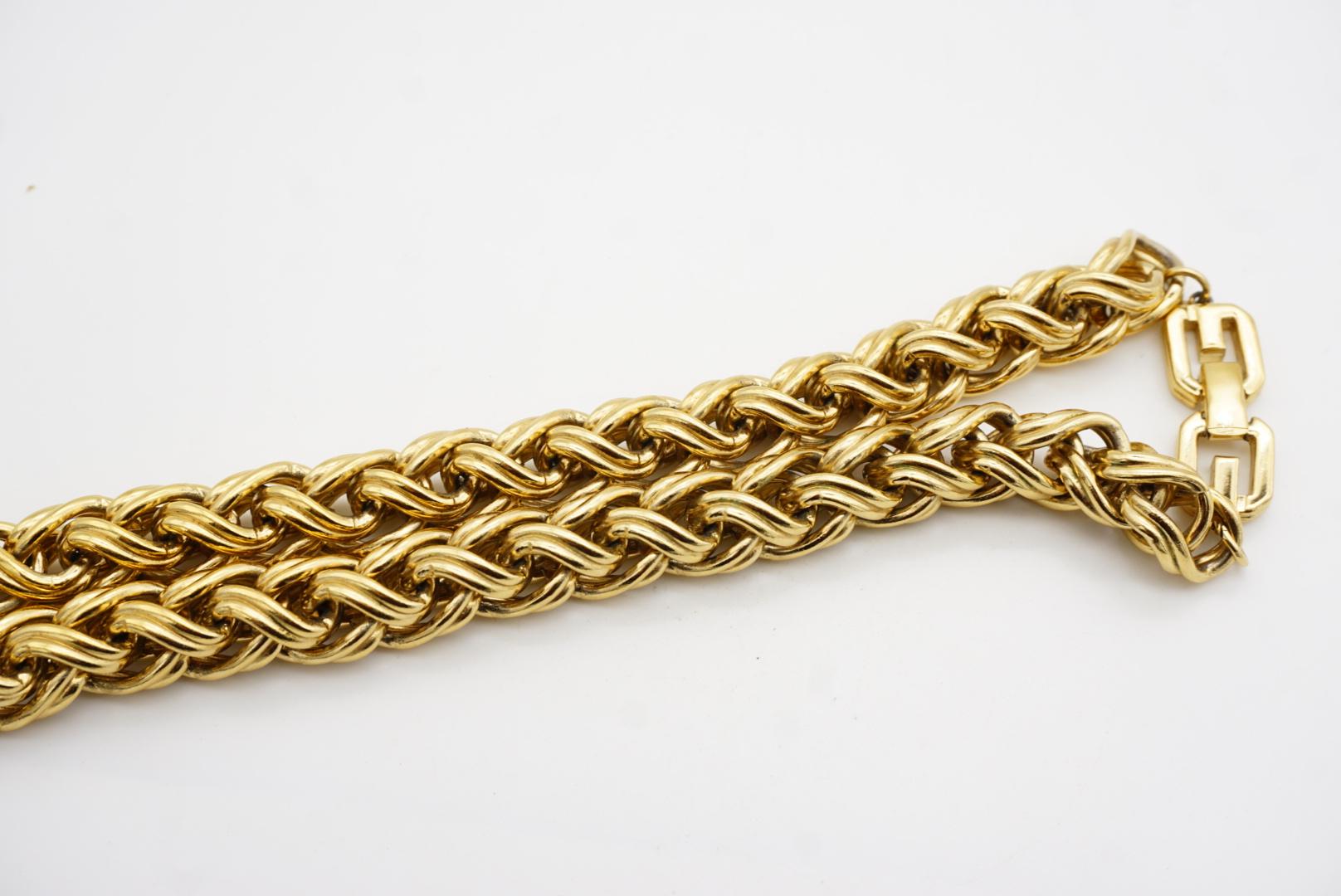 Givenchy Vintage 1980 Braided Interlocked Link Cuban Rope Chain Chunky Necklace For Sale 7