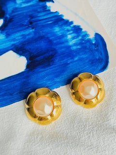 Chanel Vintage 1980s Extra Pearl Large Camélia Flower White Coco Clip Earrings