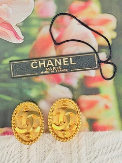 Chanel Vintage 1996 Iconic Unisex Textured braided Grape Oval CC Coco Earrings