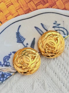 Chanel Vintage 1996 Iconic Gold Matelassé Quilted CC Coco Round Circle Earrings