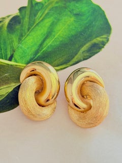 Christian Dior Vintage Unisex-Ohrclips aus Gold mit ineinander verschlungenem, gedrehtem Knoten und klobigem Design