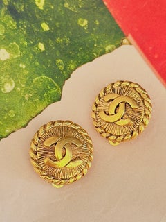 Chanel Vintage Unisex Gold Iconic Sunburst Spiral Coco Circle Round Earrings