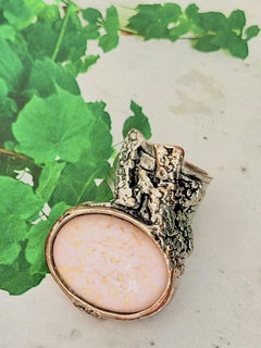 Yves Saint Laurent YSL Vintage Iconic Rare Light Pink Cabochon Statement Ring 7