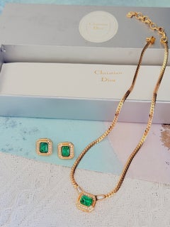 Christian Dior Vintage Iconic Rare Gold Gripoix Emerald Marble Octagon 2 Set