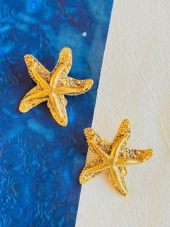Yves Saint Laurent YSL Vintage Iconic Textured Unisex Gold Starfishes Earrings
