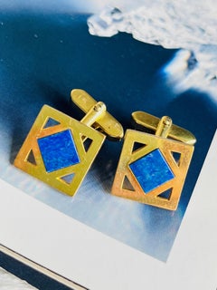 Christian Dior Vintage – Goldfarbene, durchbrochene Manschettenknöpfe mit Lapislazuli-Steinen in doppelter quadratischer Form, marineblau
