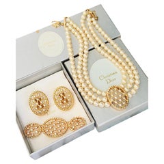Christian Dior Haute Couture Opulent White Pearls Layer Oval Mesh Gold 3 Set