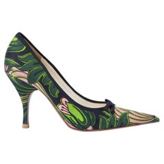 Prada Pumps aus mehrfarbigem Canvas mit Schleife und spitzer Zehenpartie – 2010er Jahre