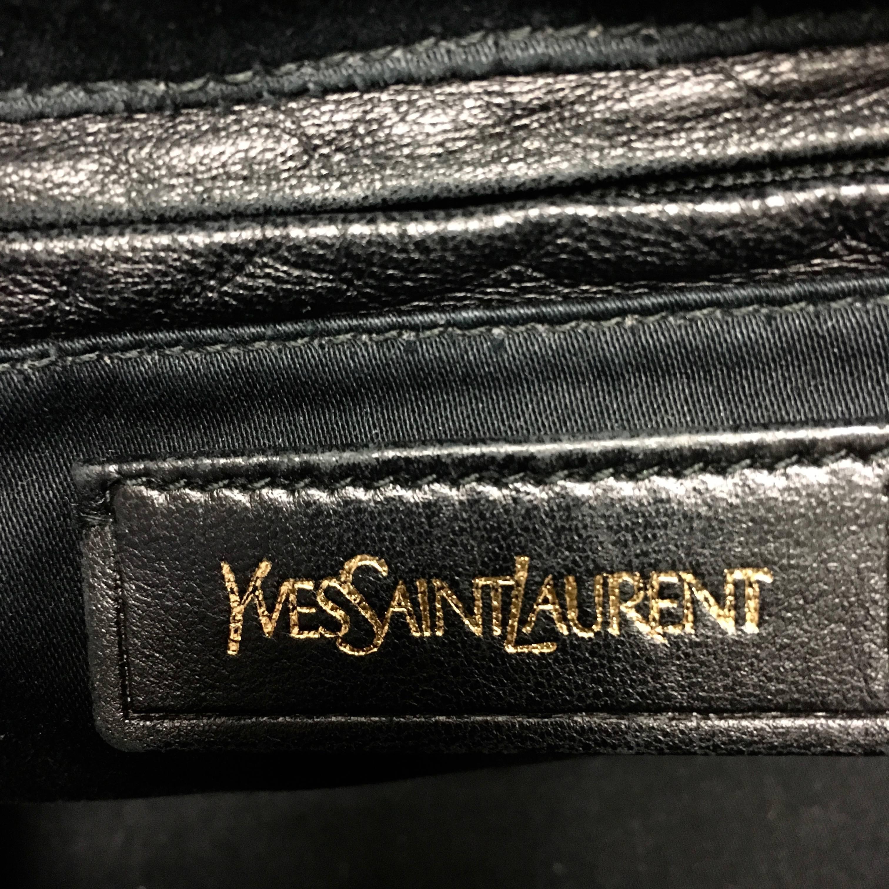 Yves Saint Laurent Easy Y Patent Medium Black Satchel In Excellent Condition In Westlake Village, CA