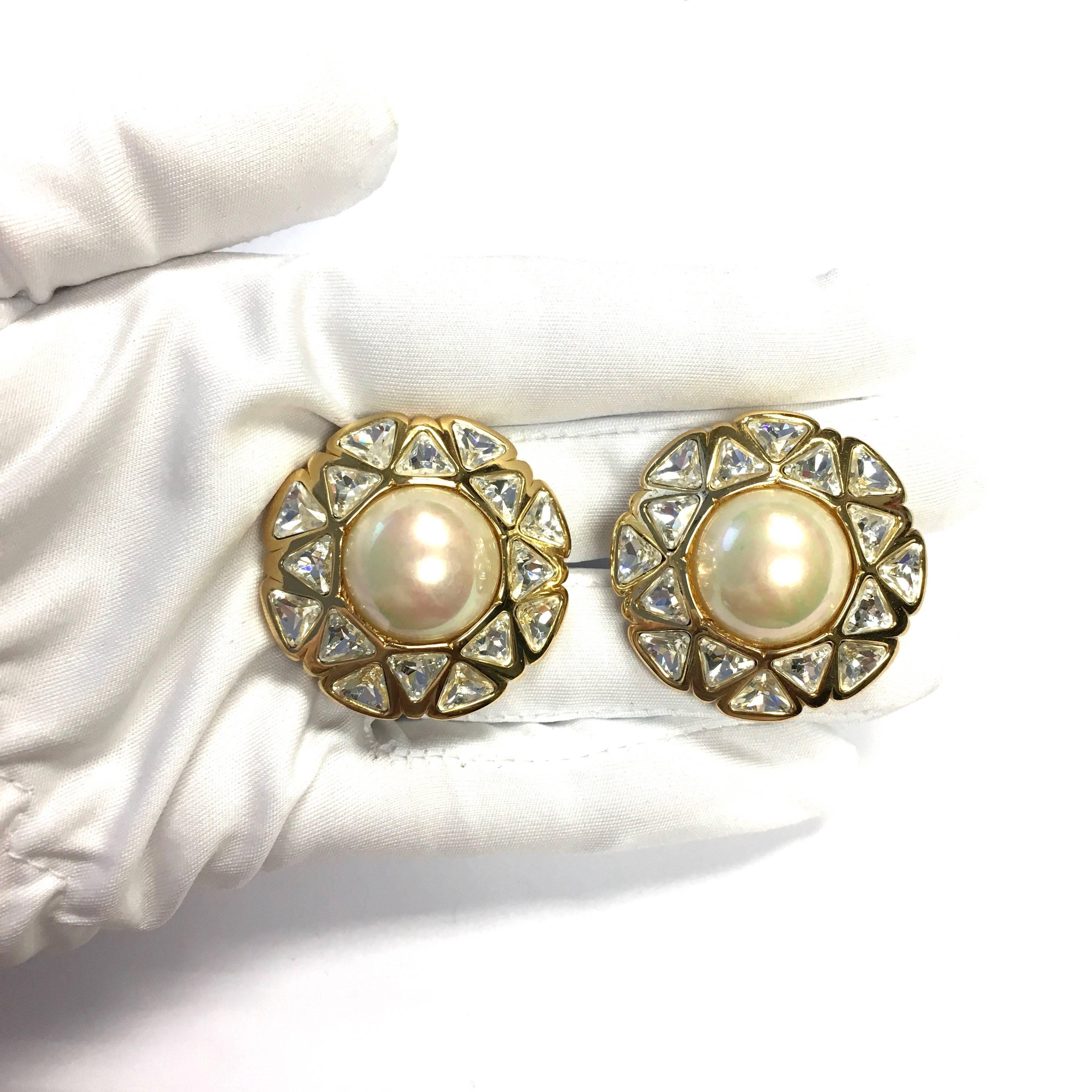 Christian Dior Vintage Large Domed Clip-On Earrings In New Condition In Westlake Village, CA