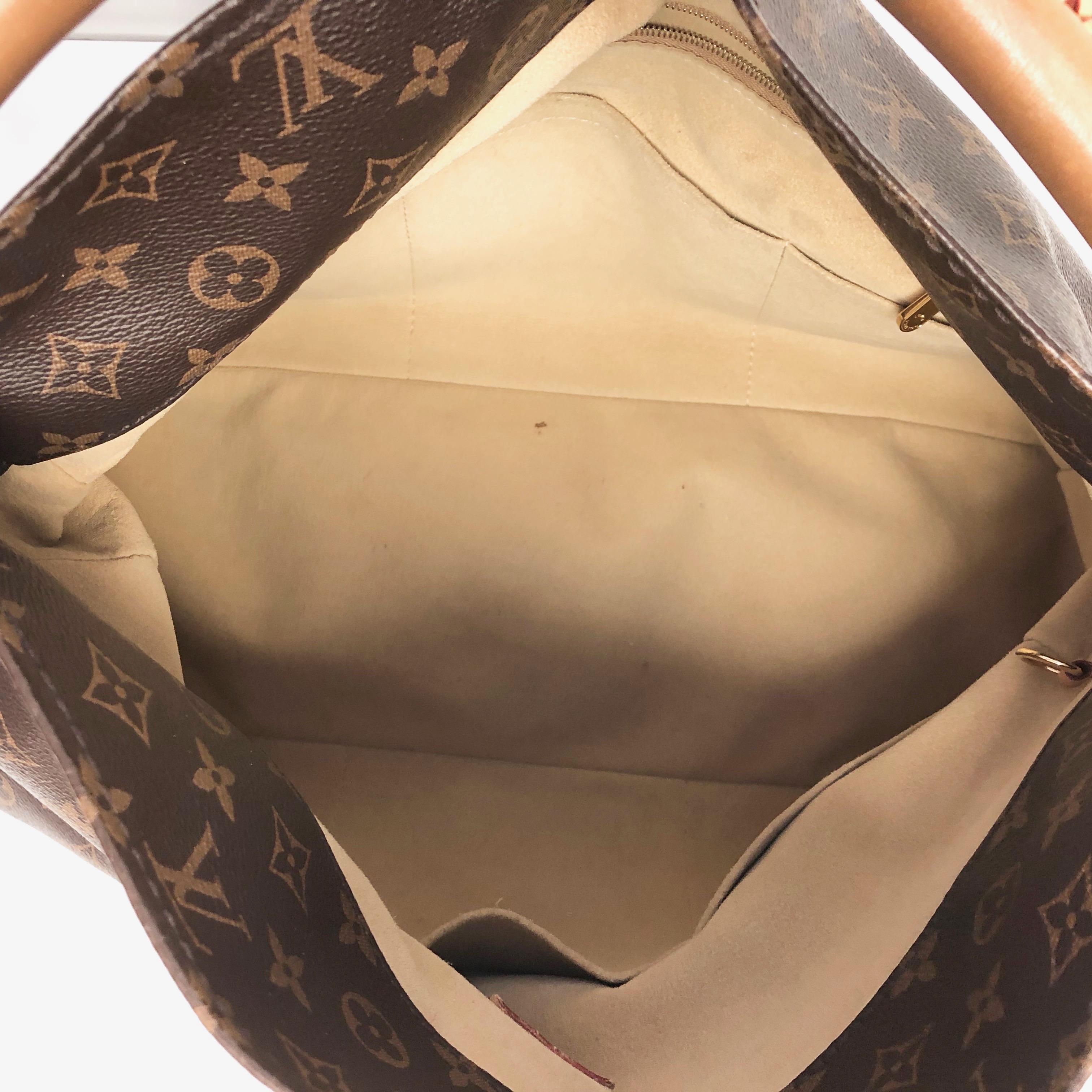 Louis Vuitton Artsy MM Monogram Canvas Handbag  2