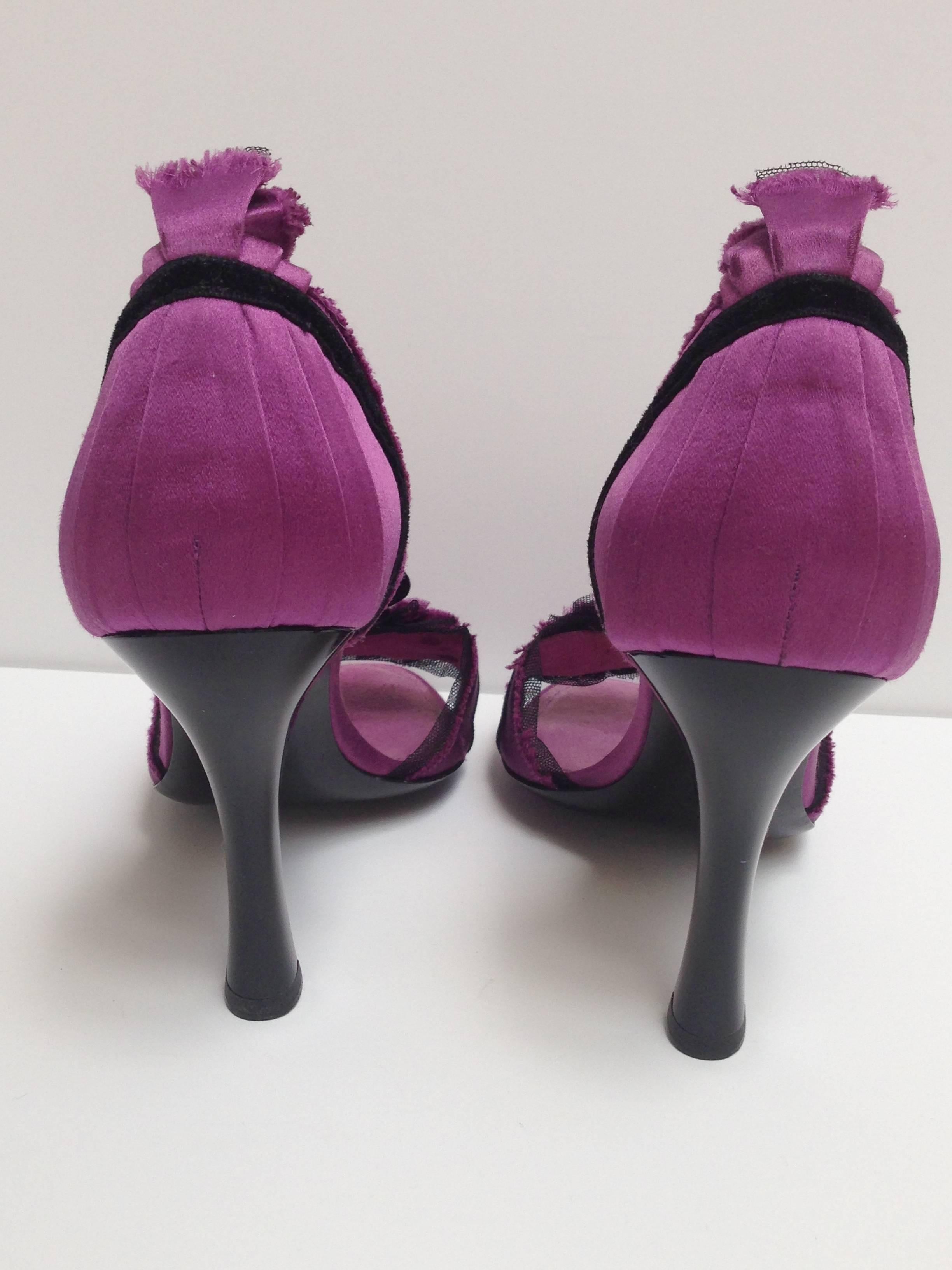 Women's Louis Vuitton Balmoral Purple Satin & Black Velvet D'Orsay Heels 37.5