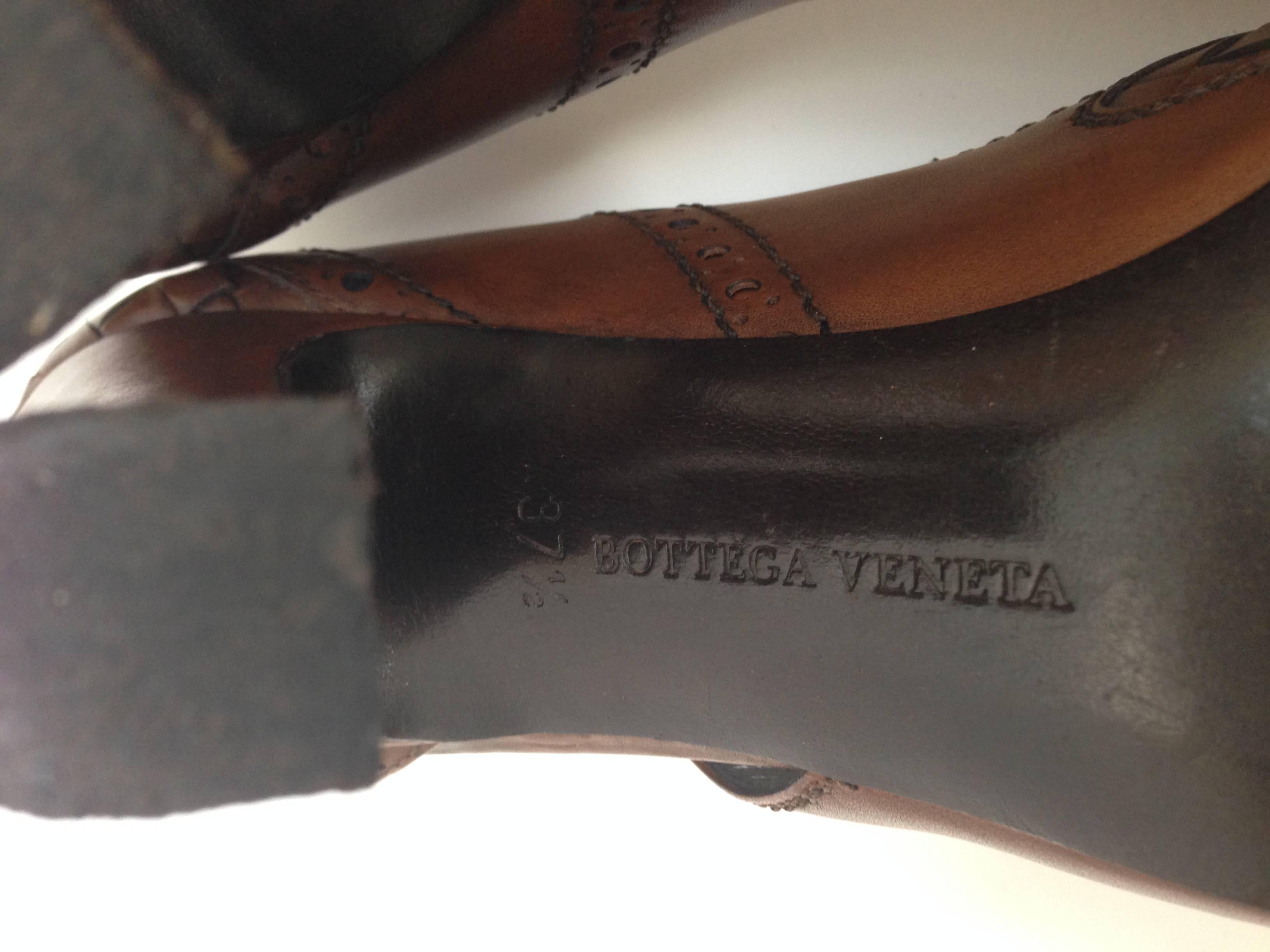 Bottega Veneta Brown Leather Fringe Cutout Pumps Shoes Size 37.5 In Excellent Condition For Sale In Westlake Village, CA
