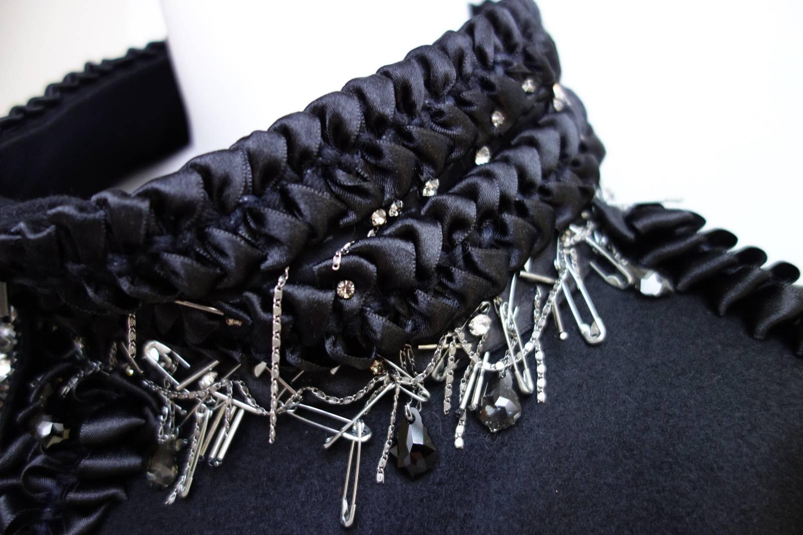 Women's Chanel Black Cashmere Wool Jacket Safety Pins Rhinestones Zipper Front 08A 