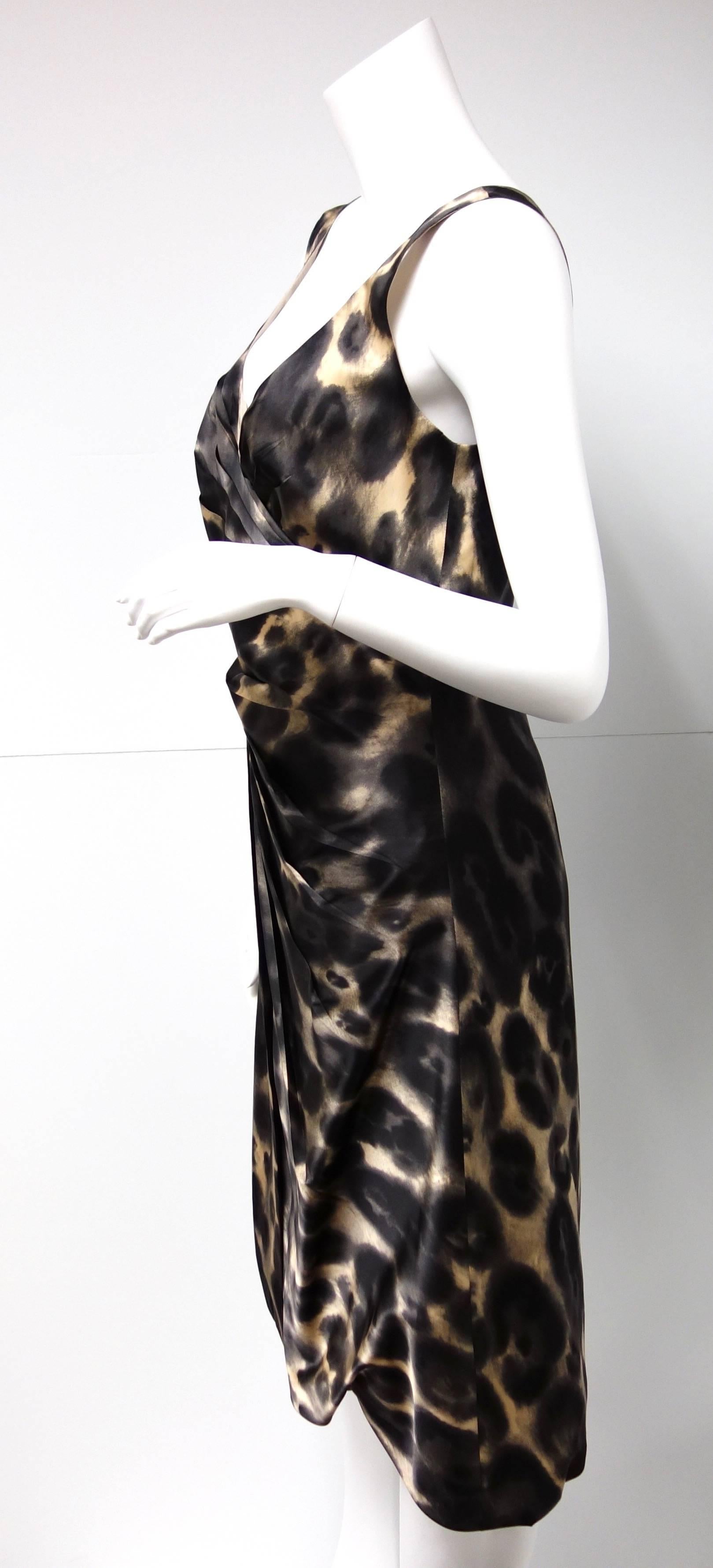 PRADA Silk Sleeveless Animal Print Dress Size 44 In Excellent Condition In Westlake Village, CA