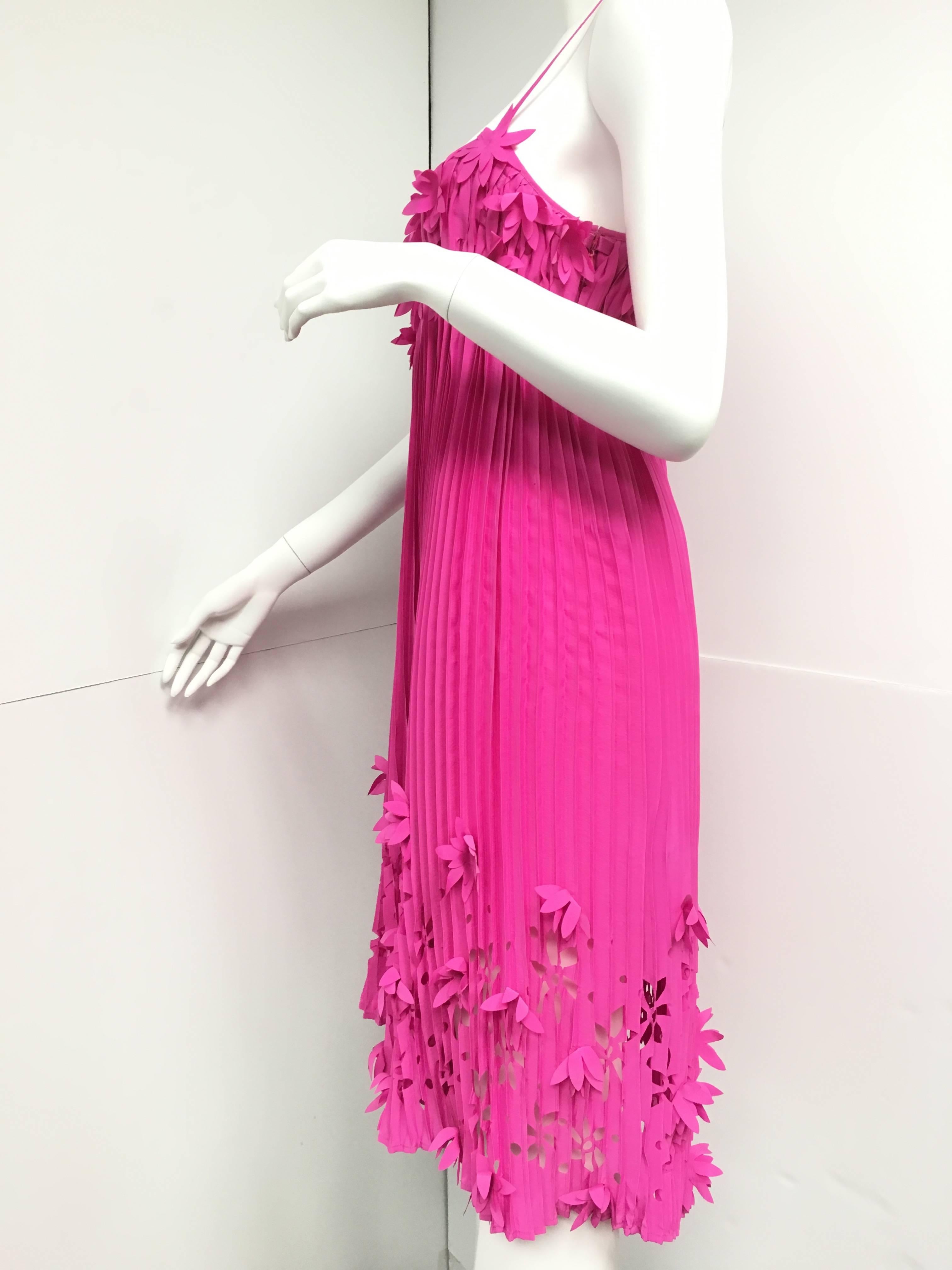 Blumarine Fuchsia Cutout Flower Pleated Summer Dress In New Condition In Westlake Village, CA