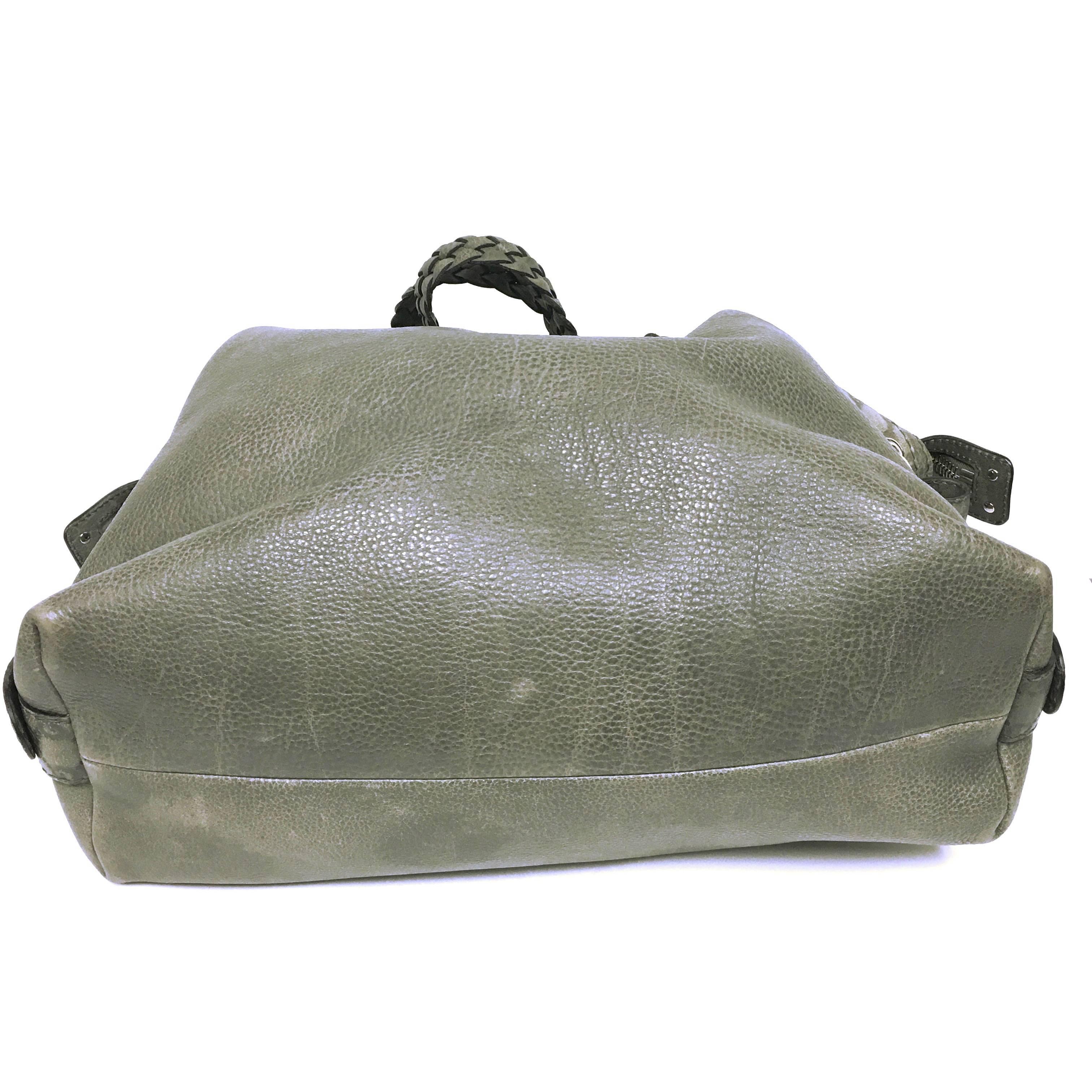 gucci shoulder bag with tassel