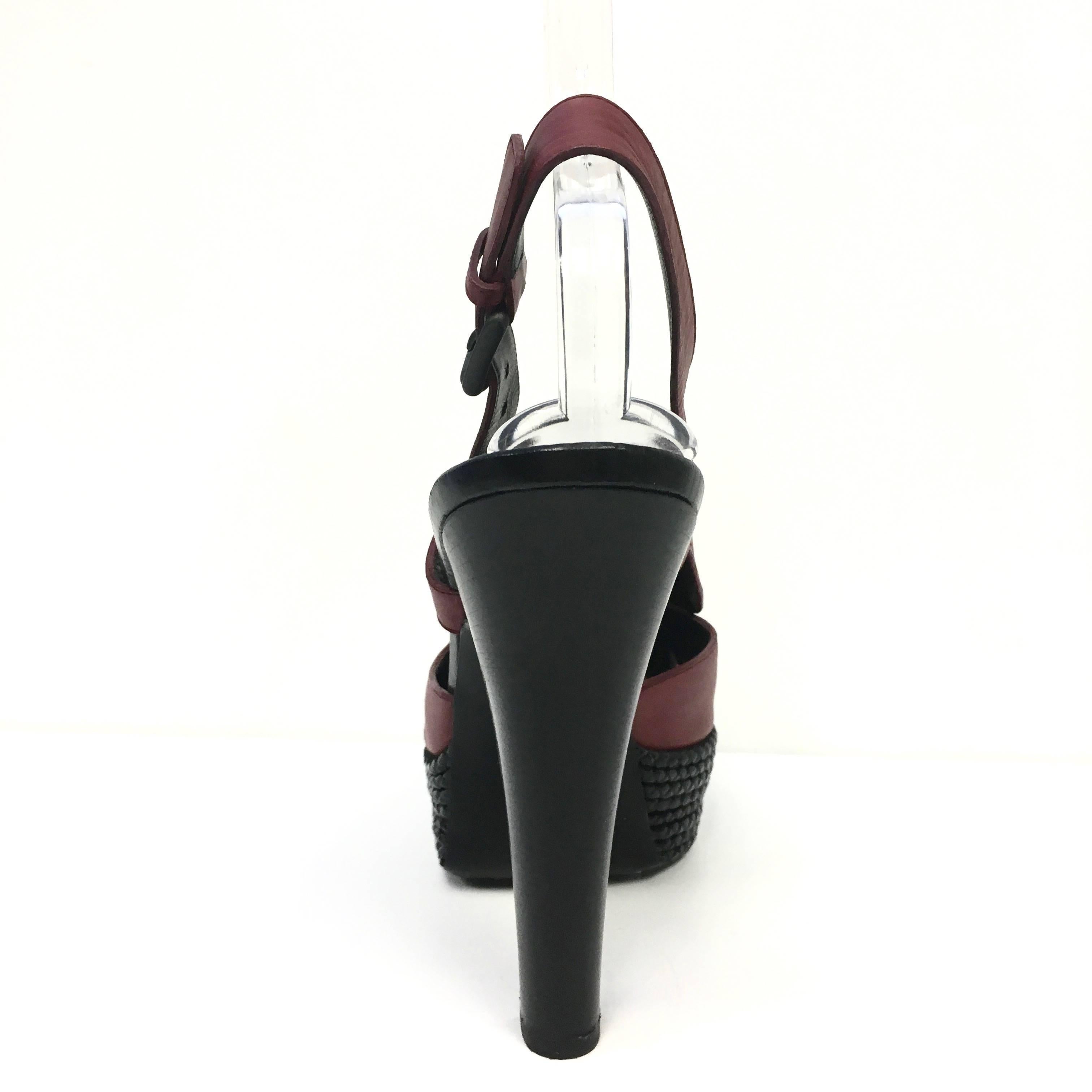 Black Bottega Veneta Burgundy Leather Platform Sandals Heel Size : 40 ITA / 10 US For Sale