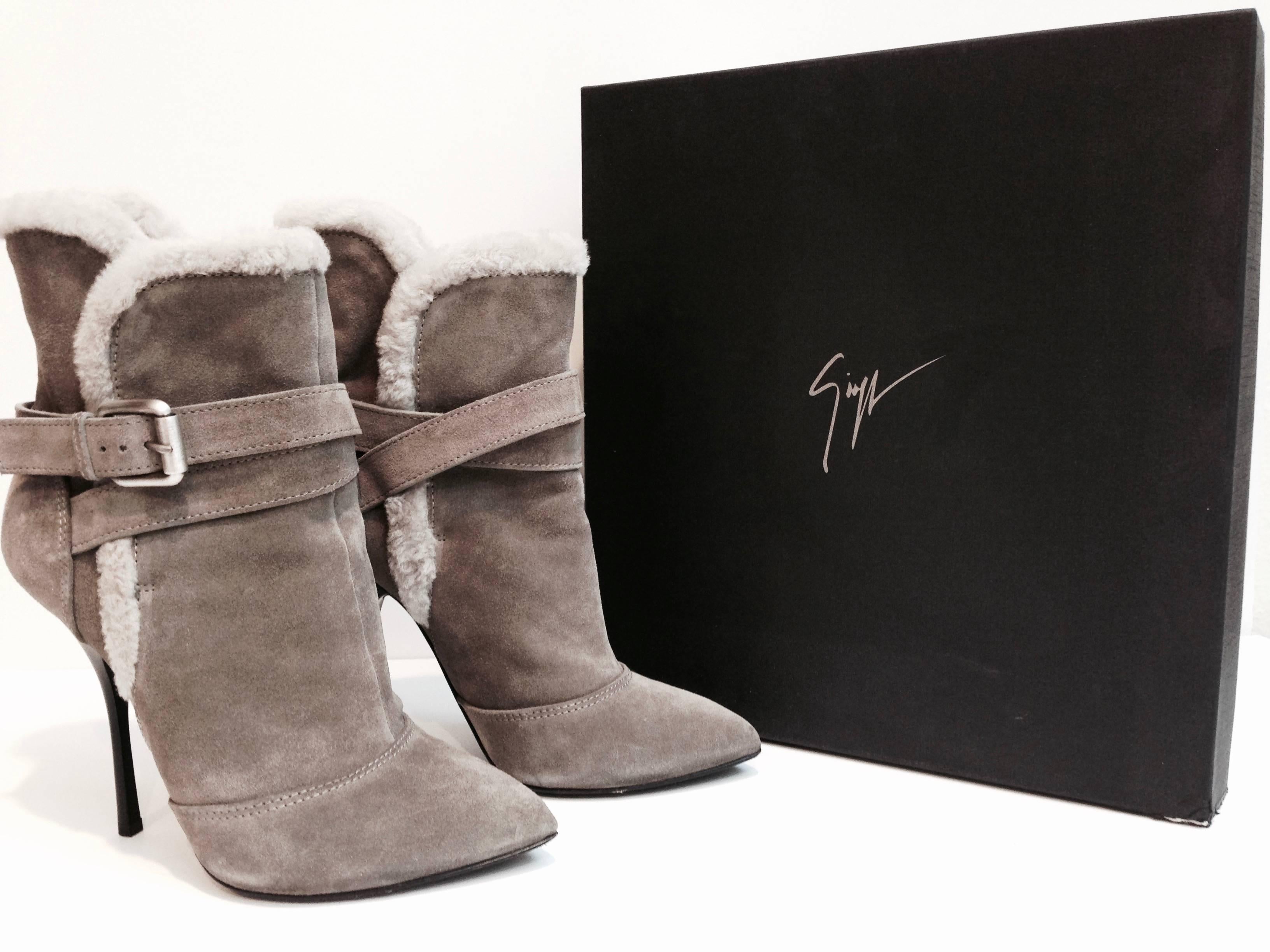 GIUSEPPE ZANOTTI Gray Suede Shearling Ankle Stiletto Boots 38 2