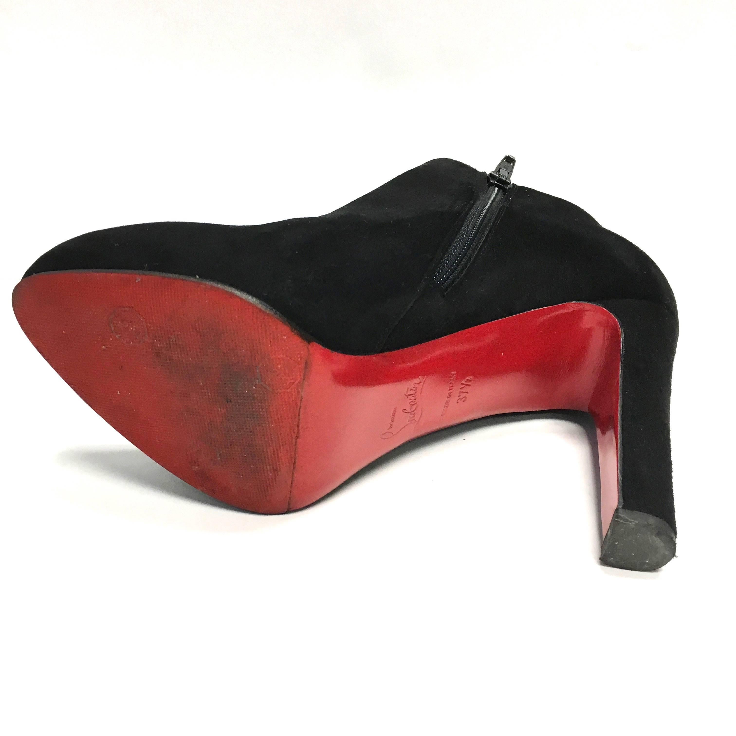 CHRISTIAN LOUBOUTIN Vicky Booty 120 Black Suede Red Bottom Ankle Boots 37.5  In Excellent Condition For Sale In Westlake Village, CA