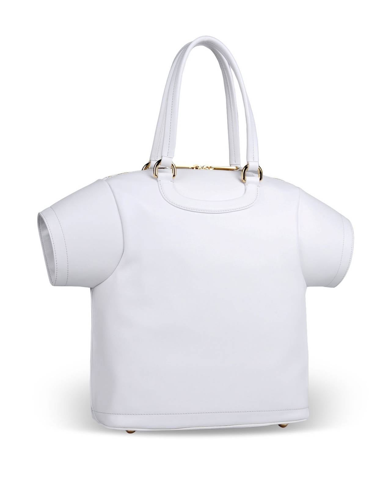 Brand new bag from Moschino. White leather handbag with 