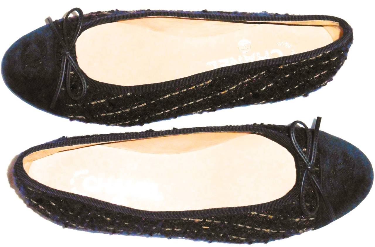 New CHANEL Ballerina Flats - Boucle Fabric - Velvet Tipped - 37.5 - 2014 In New Condition In Boca Raton, FL