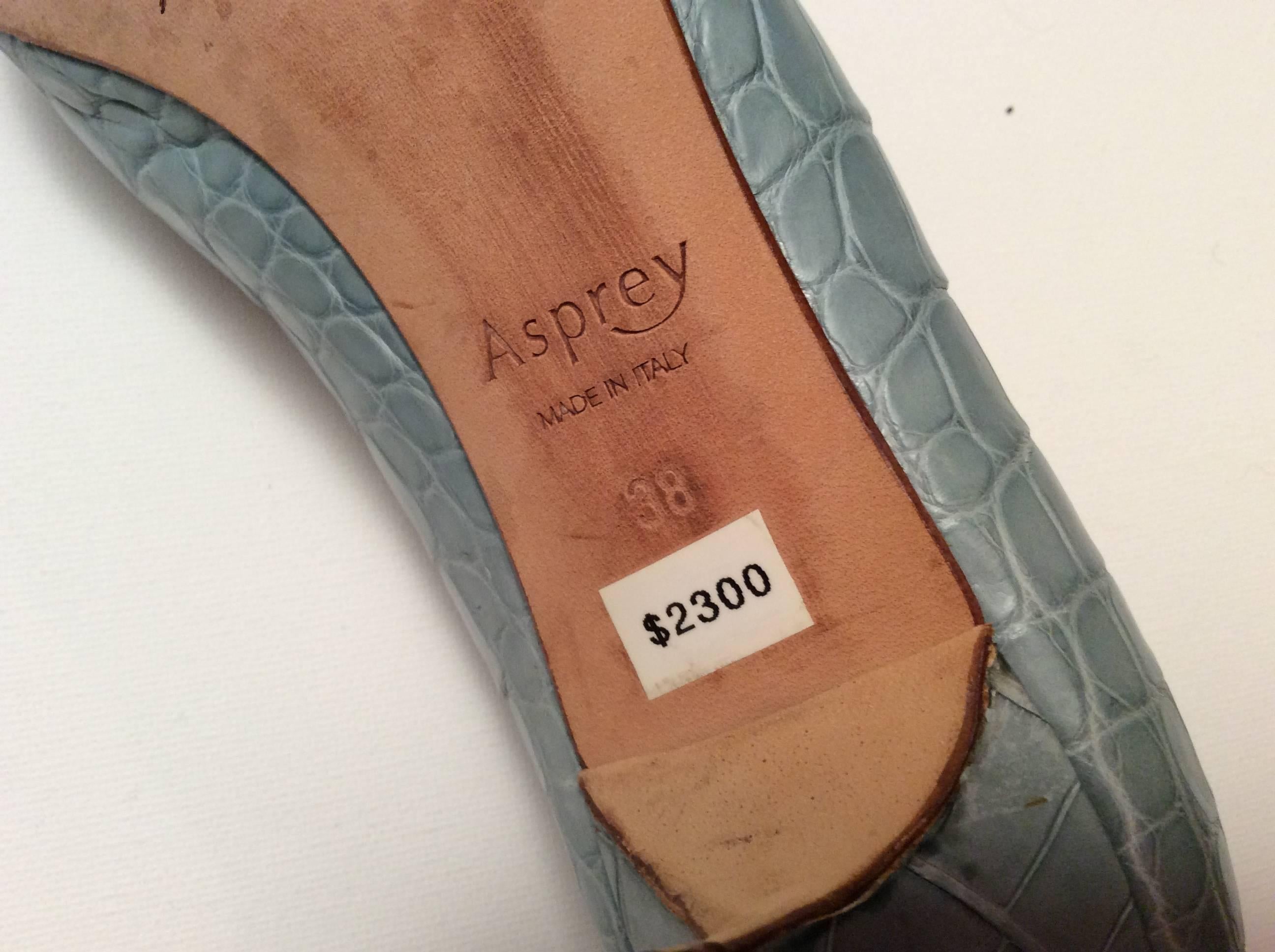 Asprey Light Blue Alligator Heels - Size 38 For Sale 2