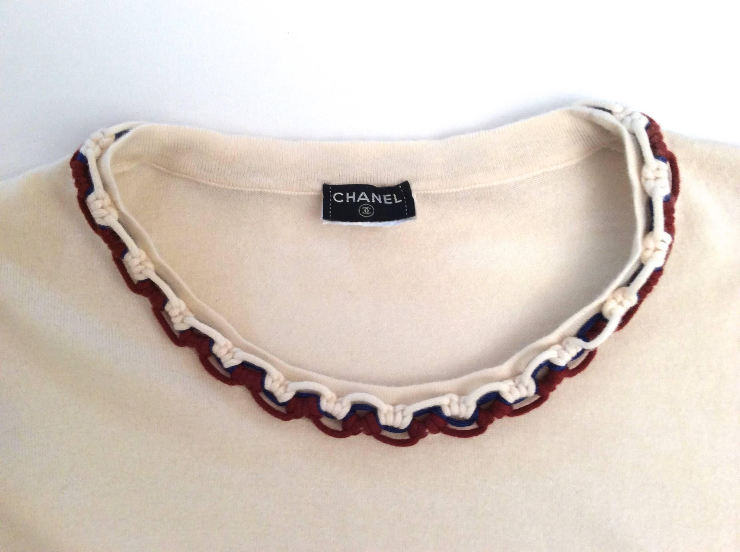 Vintage Chanel Cashmere Sweater - Size Small For Sale 1