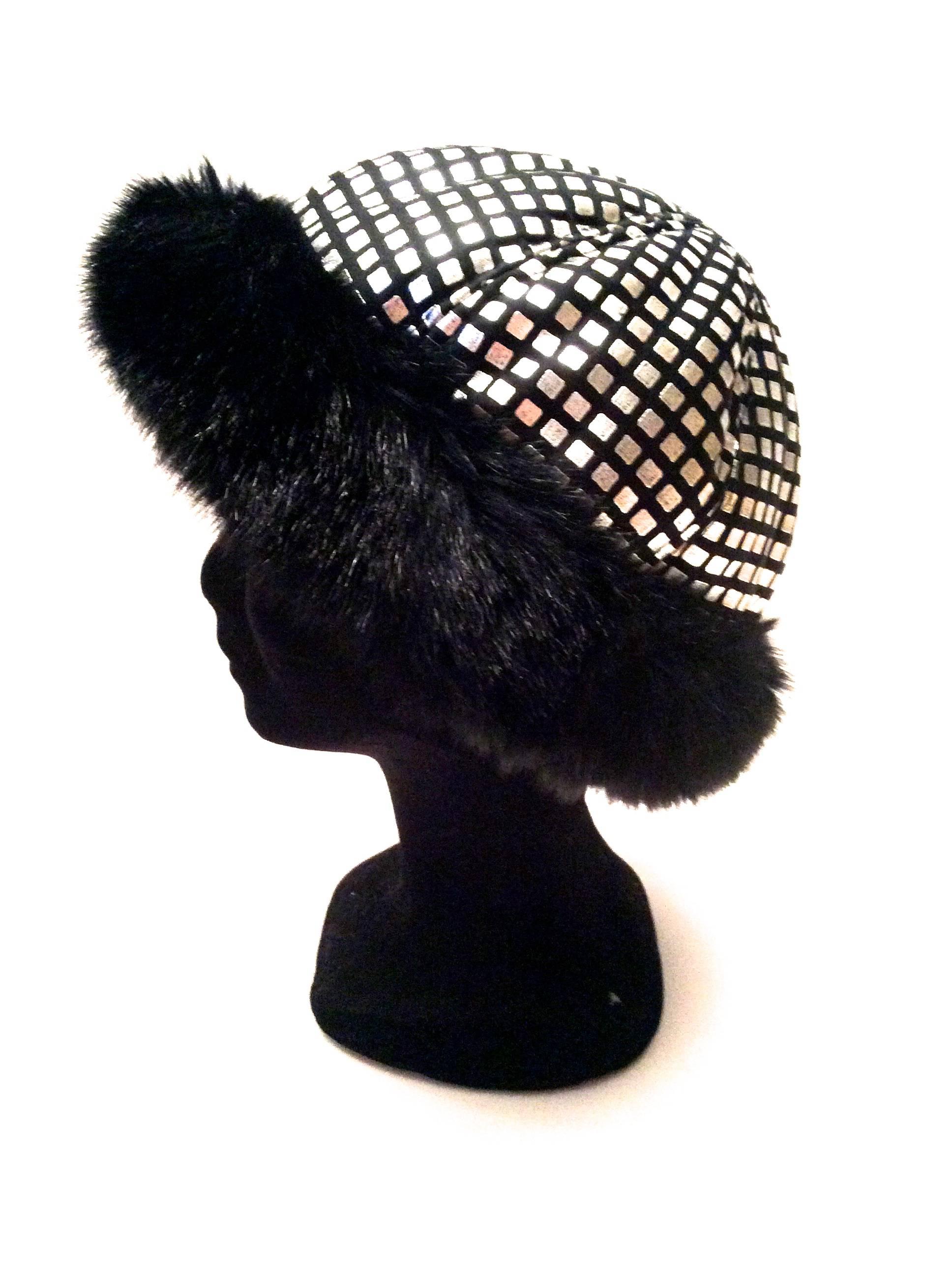 1960's Mod Silver and Black Geometric Hat In Excellent Condition For Sale In Boca Raton, FL