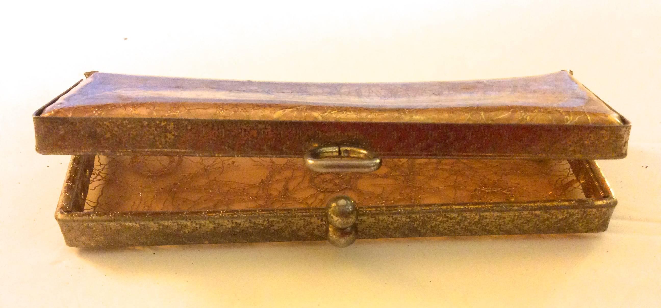 Rare 1950's Designer Eyeglasses Case - Clear and Gold Tone Design In Good Condition For Sale In Boca Raton, FL