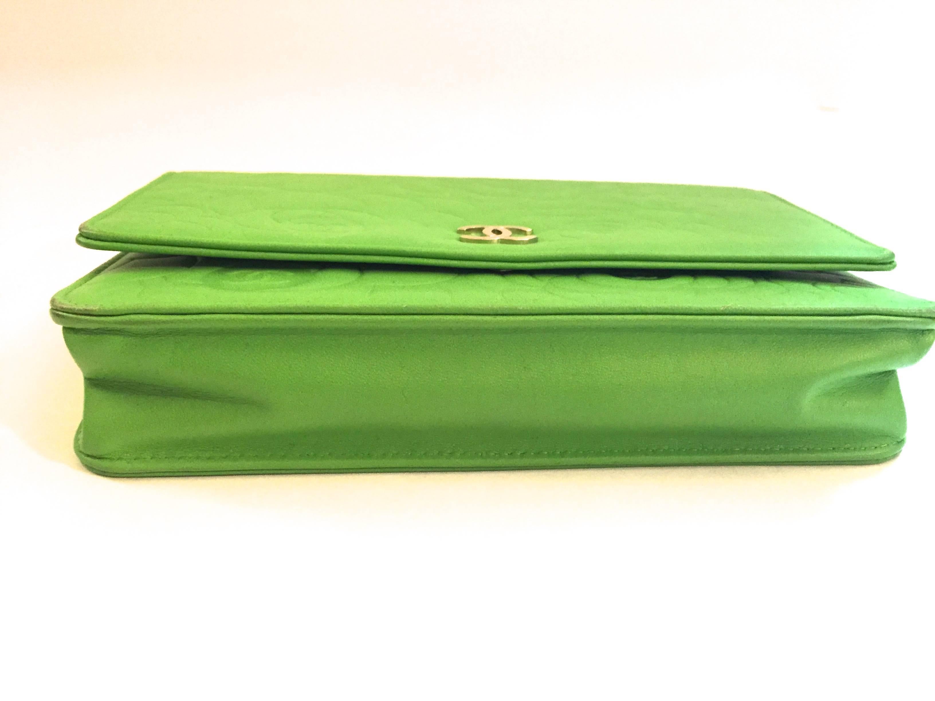 New Chanel Wallet on a Chain - Lambskin - Green with Embossed Camellias 2