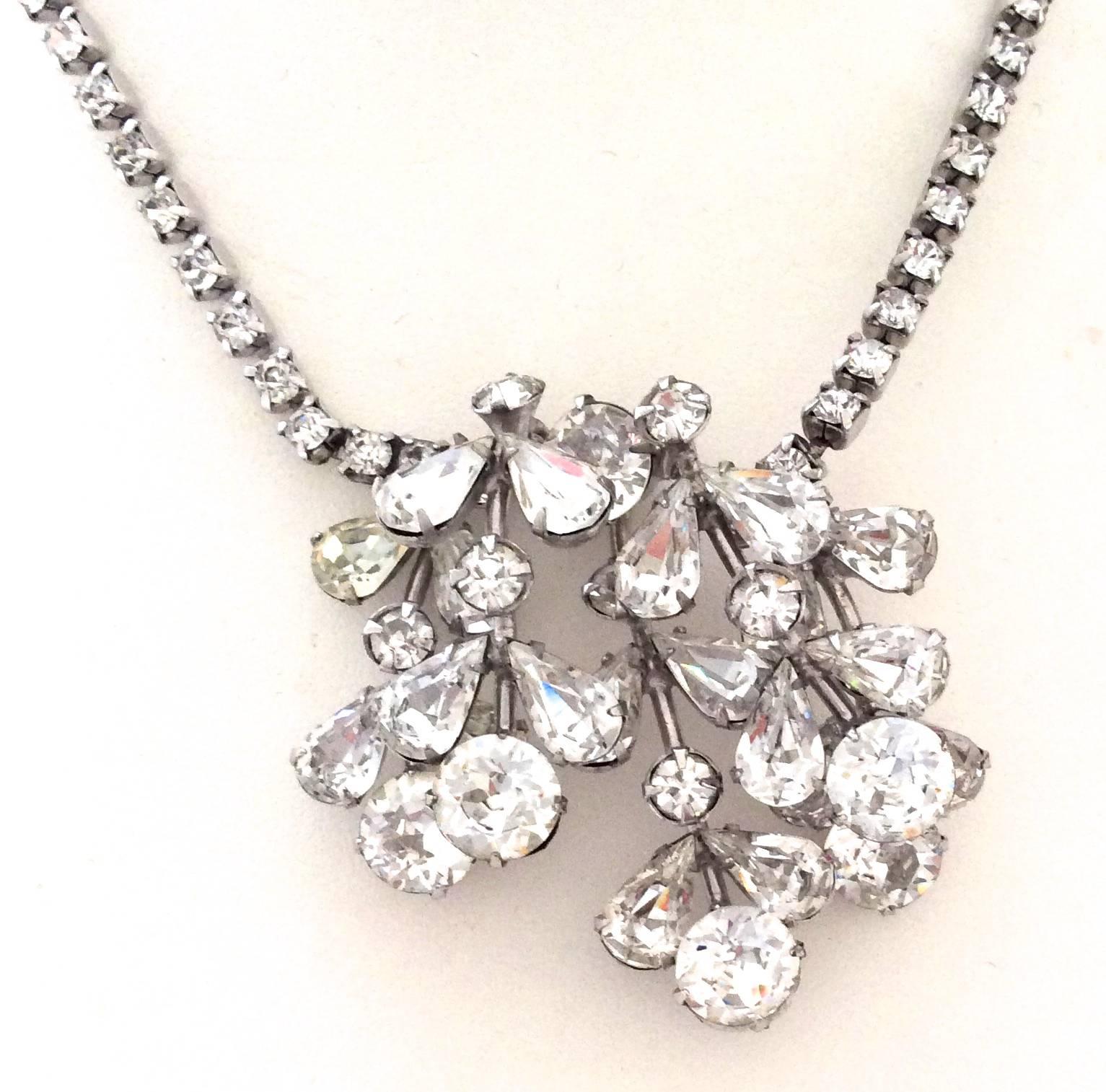 1950's Weiss Clear Rhinestone Necklace  In Excellent Condition For Sale In Boca Raton, FL