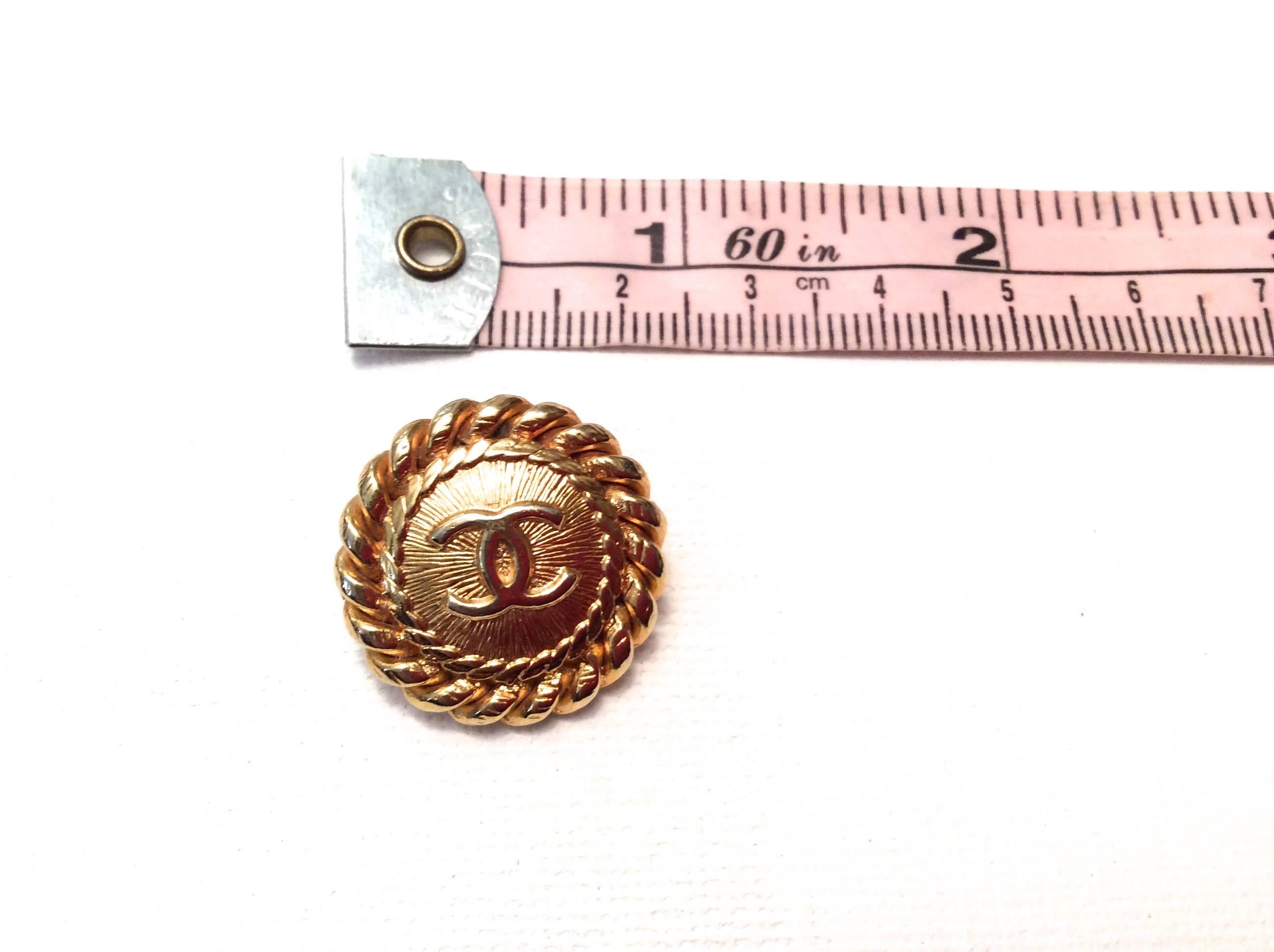 Brown 6 Vintage Chanel Gold Tone Buttons