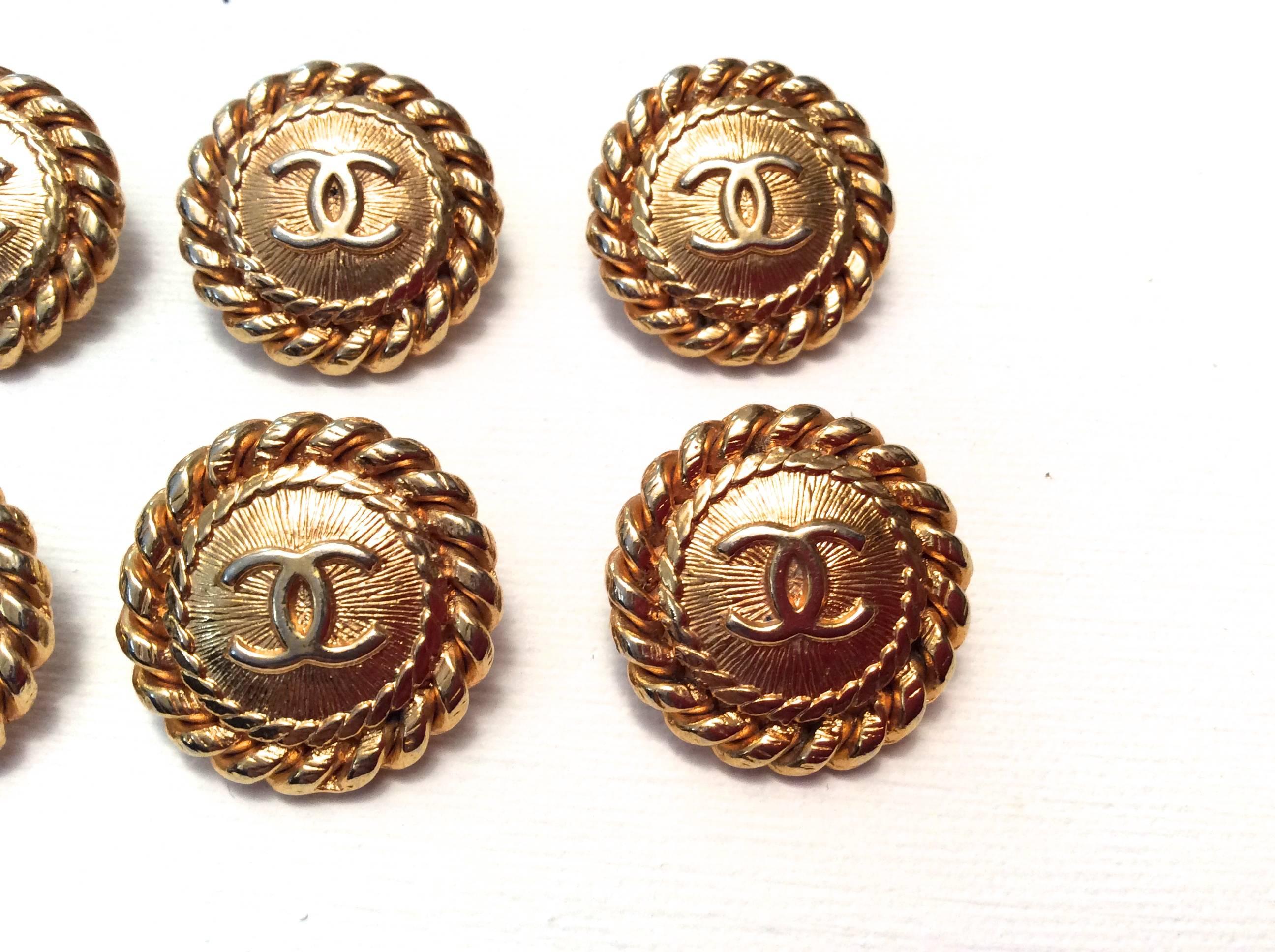 6 Vintage Chanel Gold Tone Buttons 1