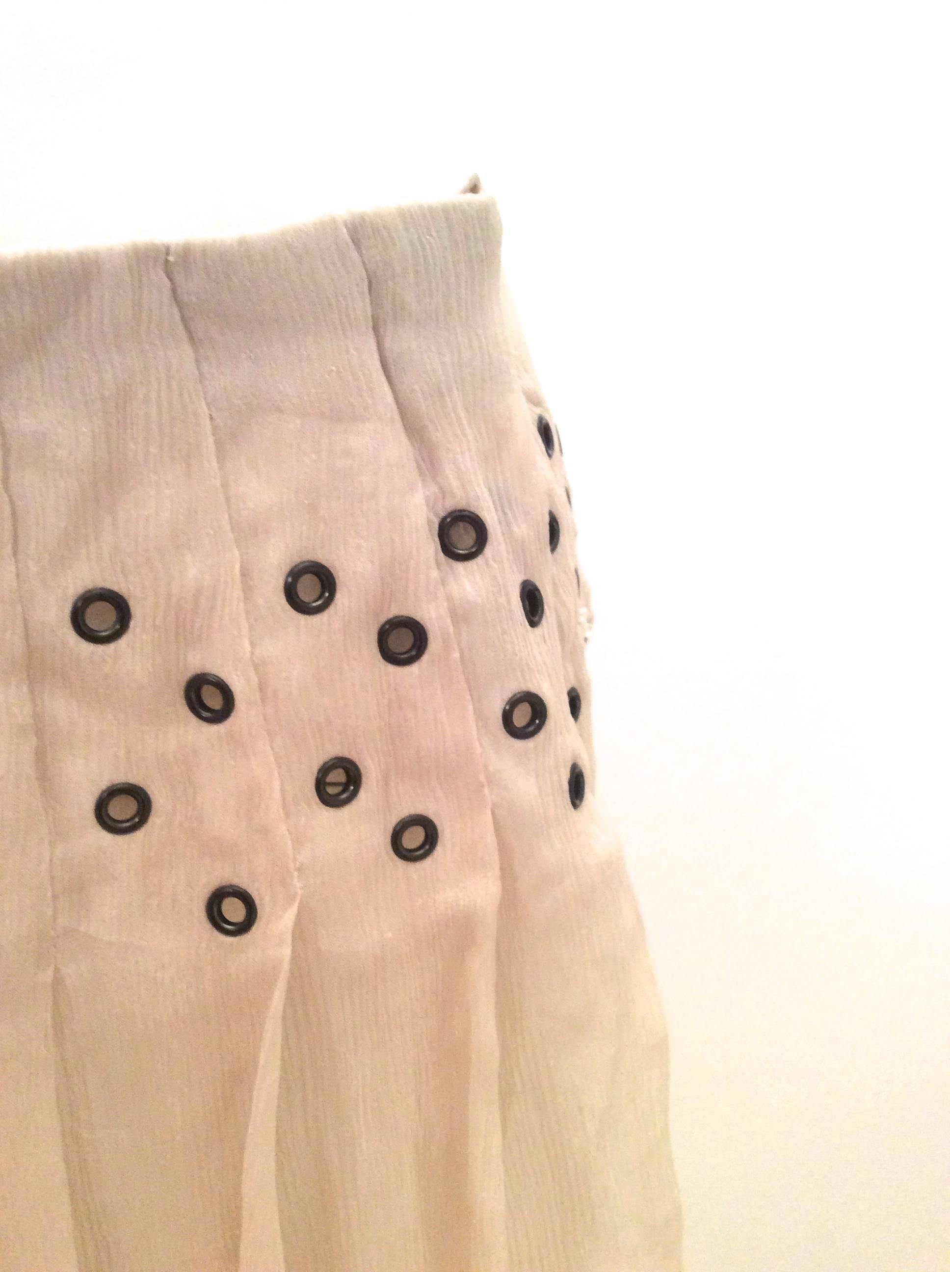 Prada Beige Silk Sheer Skirt - Size 40 In Good Condition In Boca Raton, FL