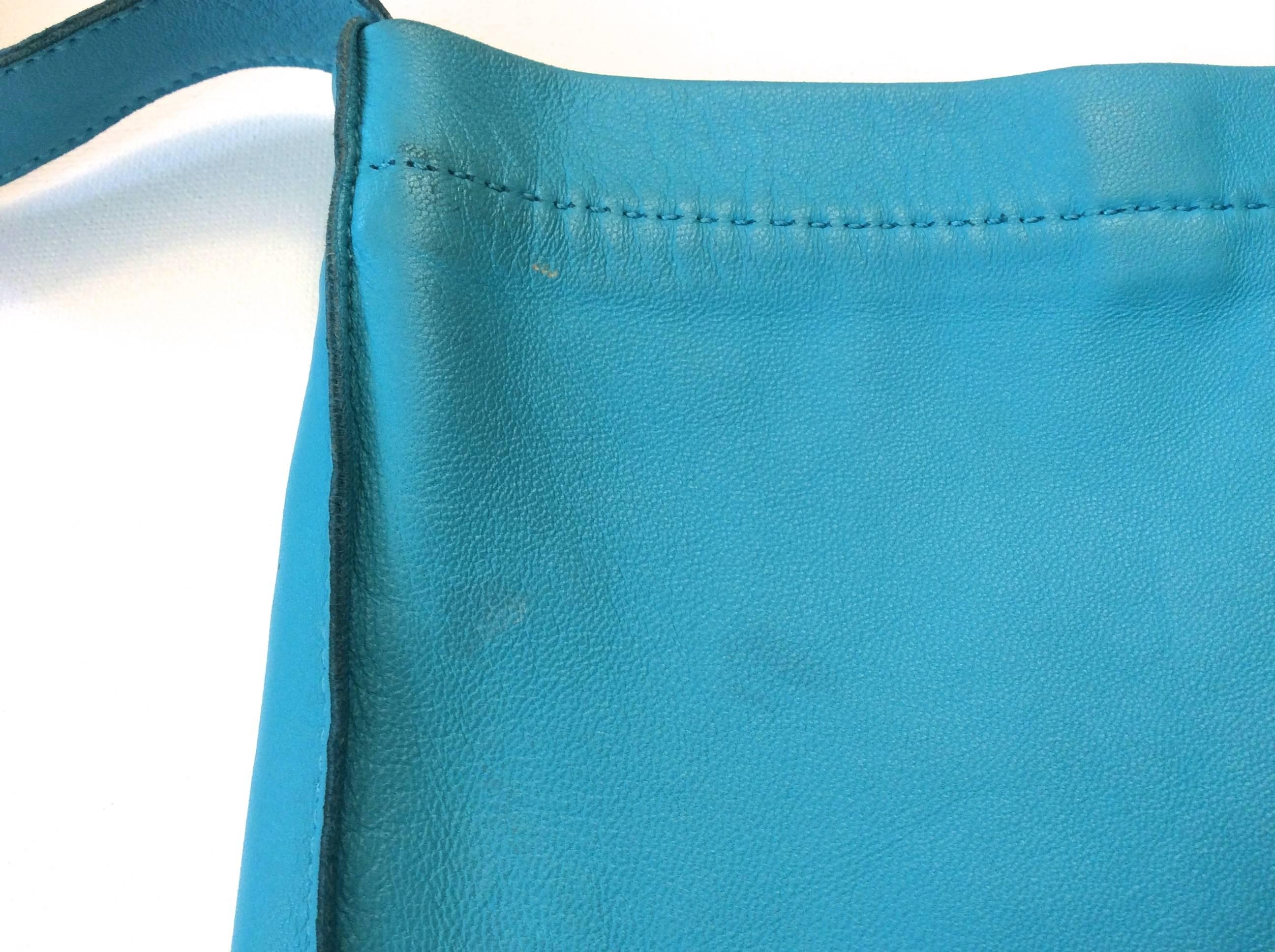 Hermes Crossbody Purse - Blue Leather  For Sale 3