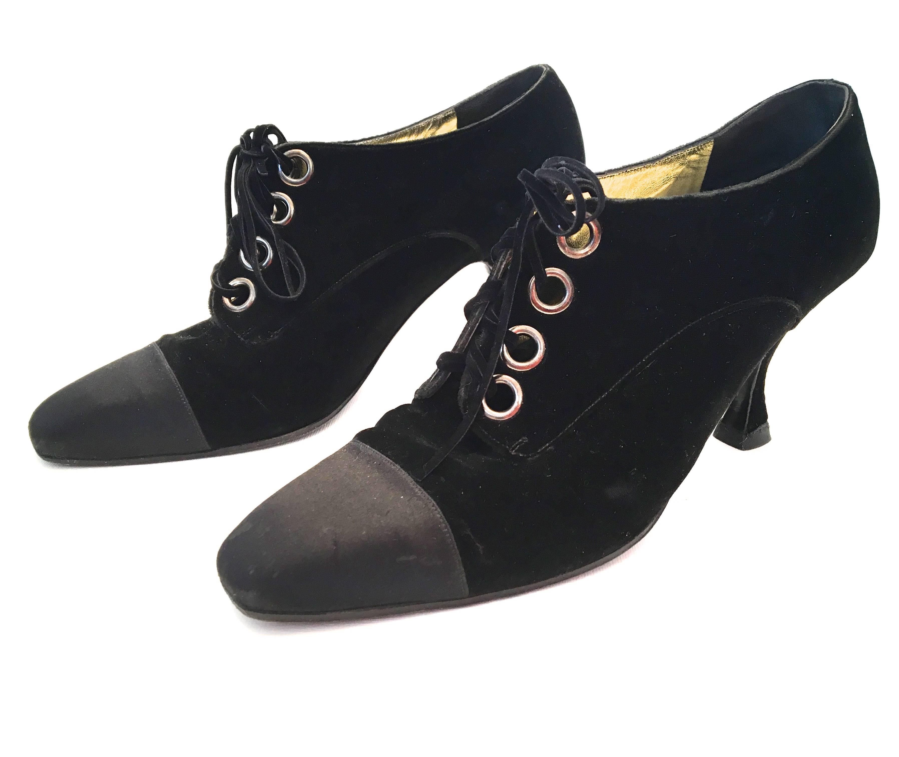 Chanel Velvet Tie-Up Shoes with Square Satin Tip In Excellent Condition For Sale In Boca Raton, FL