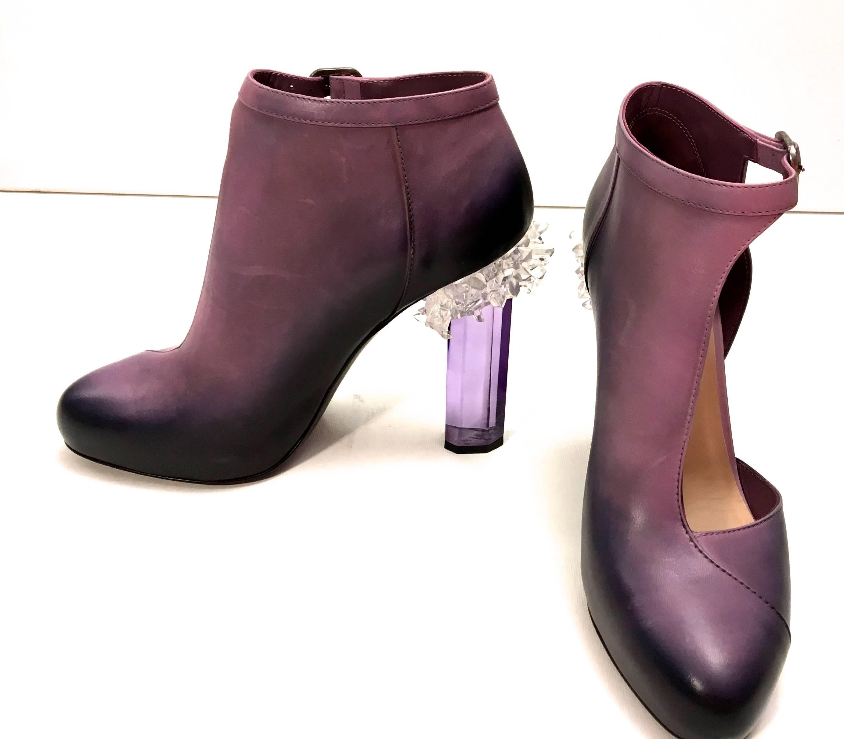 Rare Chanel Runway Boots - Purple and Black - Lucite Heels - Size 38 In New Condition In Boca Raton, FL