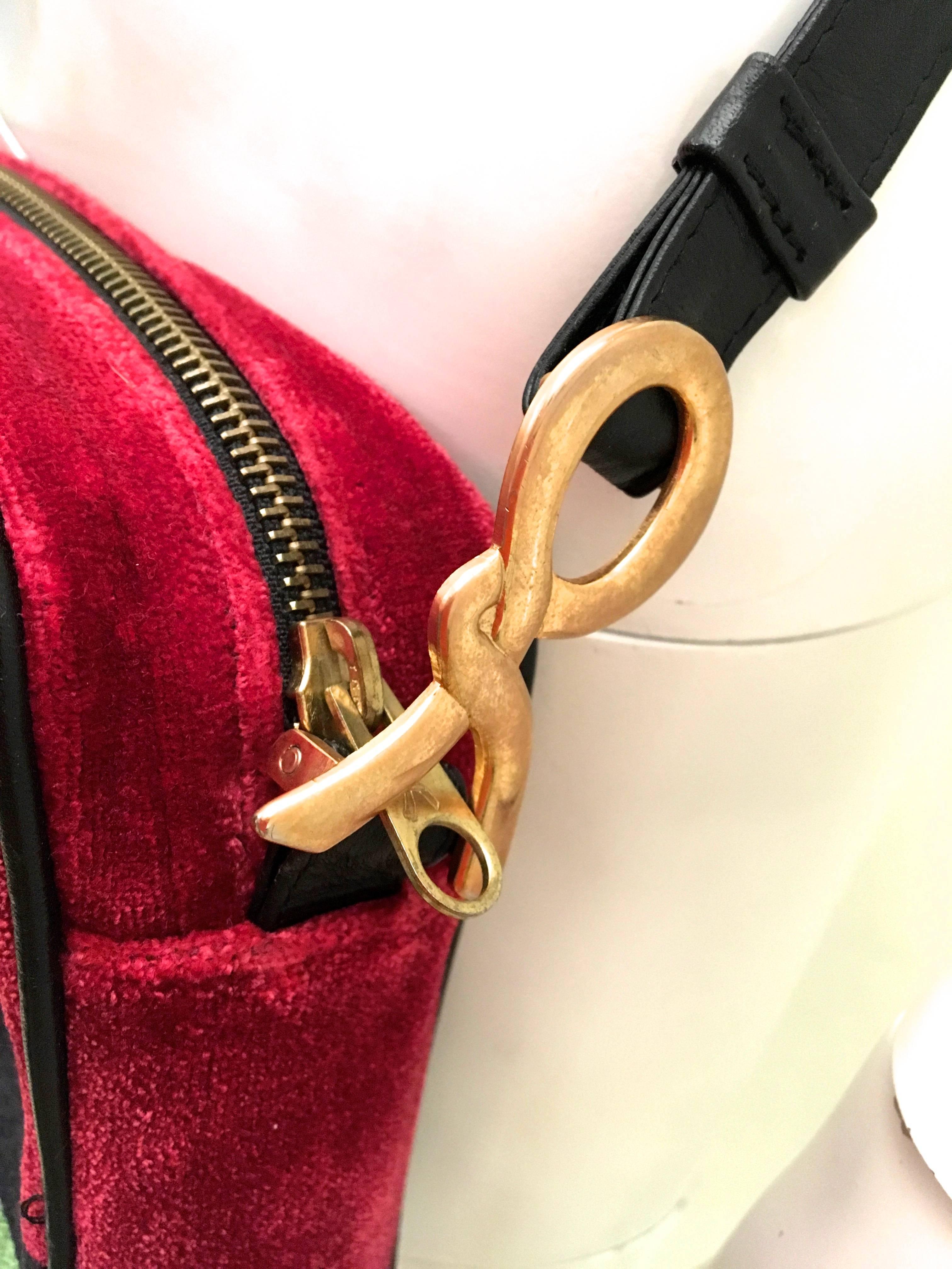 Roberta di Camerino Velvet Shoulder Bag For Sale 1
