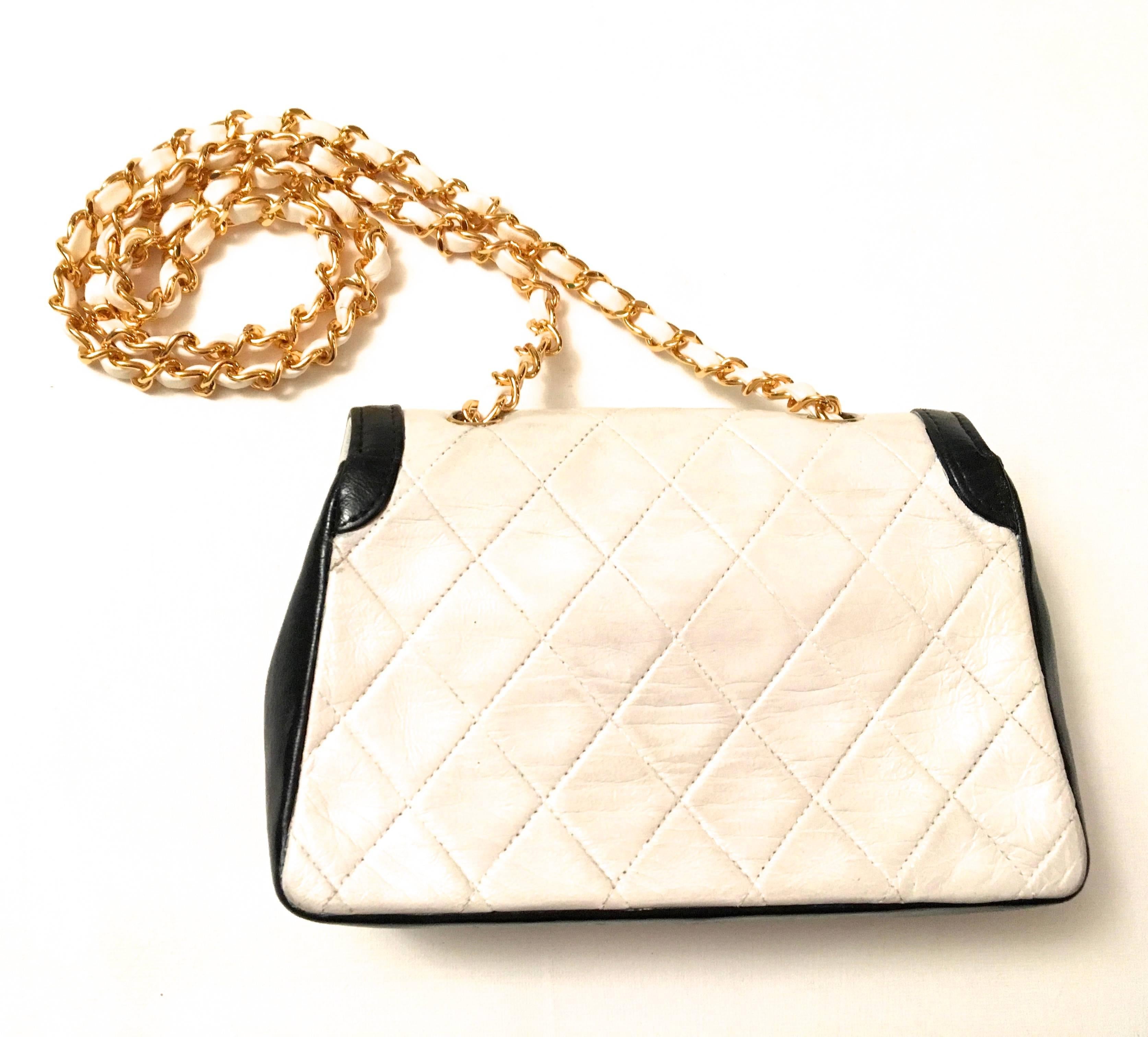 Chanel Crossbody Bag - Black and White In Excellent Condition In Boca Raton, FL