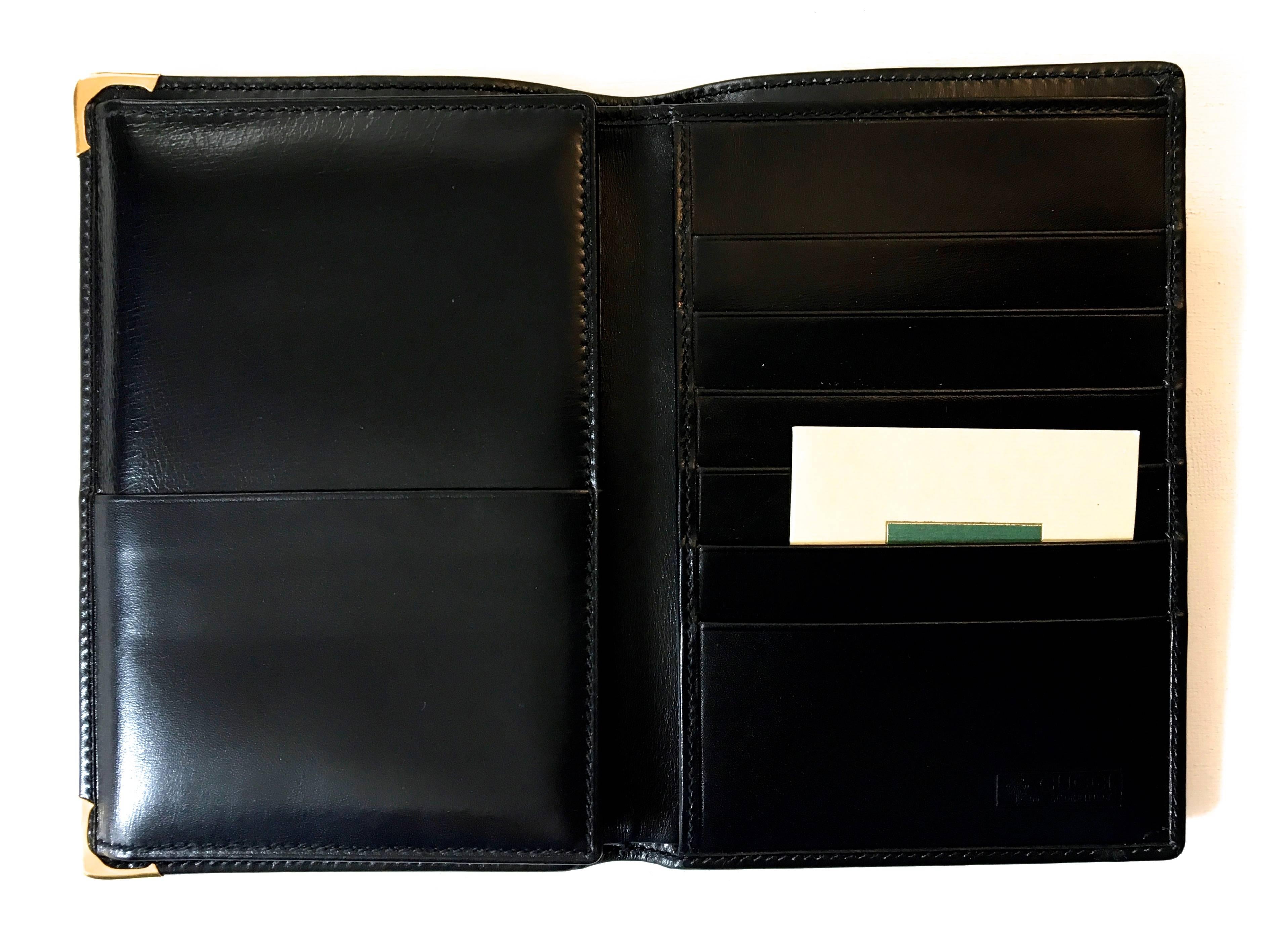 Women's or Men's New Vintage Gucci Passport Holder / Business Wallet